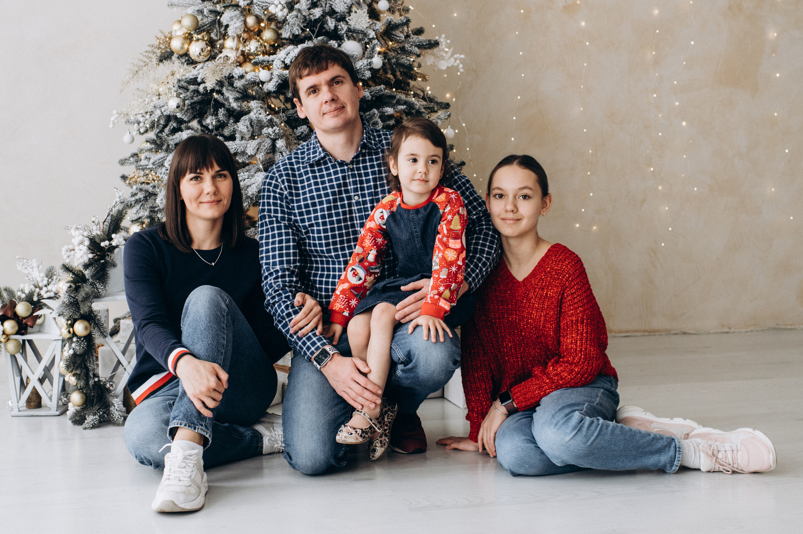 Новорічна сімейна фотосесія Сімейна фотосесія Тернопіль, сімейний фотограф Тернопіль, сімейний фотограф Львів, сімейна зйомка Тернопіль. Сімейний, дитячий та індивідуальний фотограф в м. Тернопіль, м. Львів