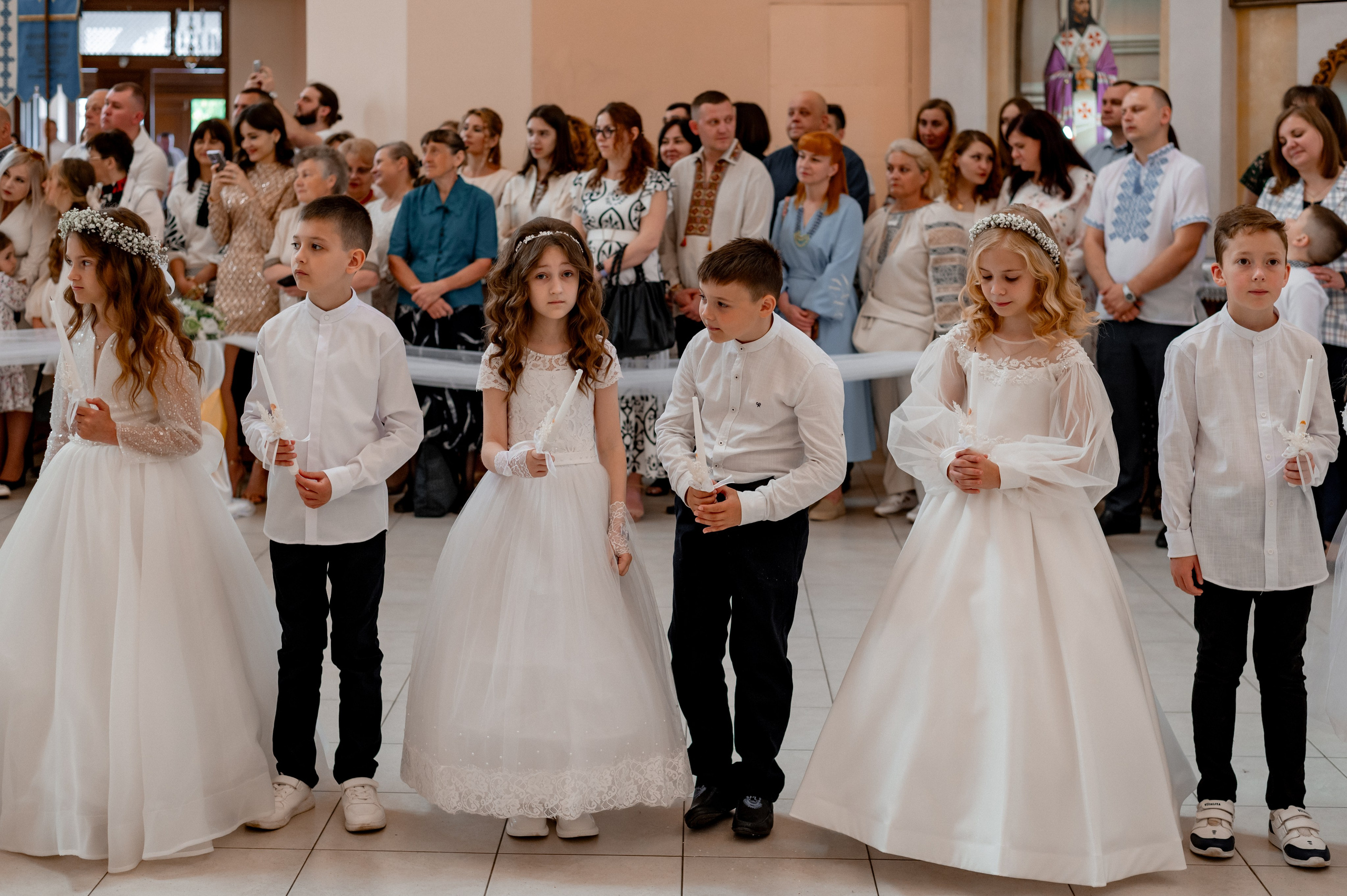 Фотосесія Першого Причастя Тернопіль, зйомка Причастя Тернопіль, Таїнство Першого Причастя Тернопіль, Катедра Причастя Тернопіль. Сімейний, дитячий та індивідуальний фотограф в м. Тернопіль, м. Львів