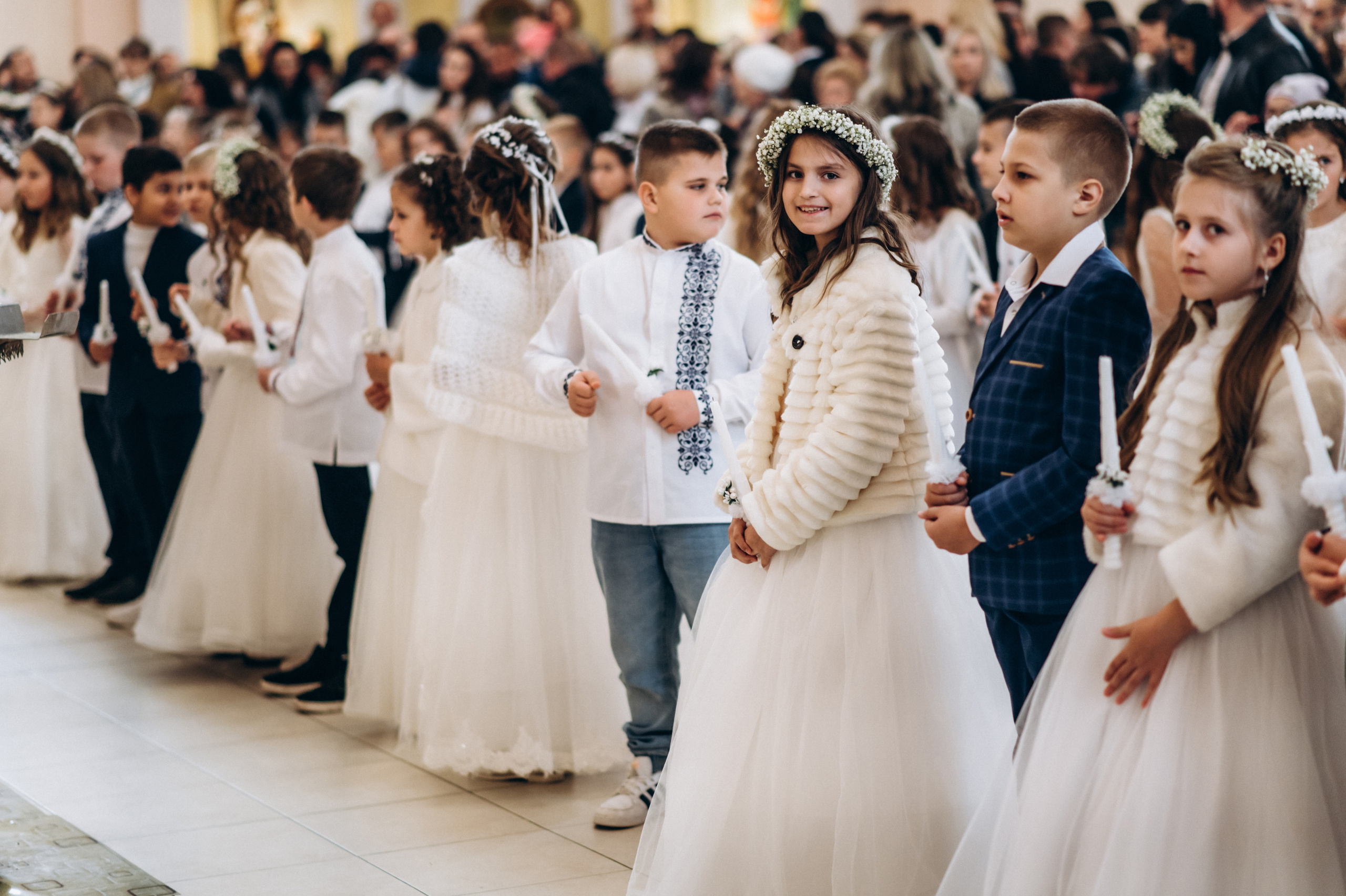 Фотосесія Першого Причастя Тернопіль, зйомка Причастя Тернопіль, Таїнство Першого Причастя Тернопіль, Катедра Причастя Тернопіль. Сімейний, дитячий та індивідуальний фотограф в м. Тернопіль, м. Львів