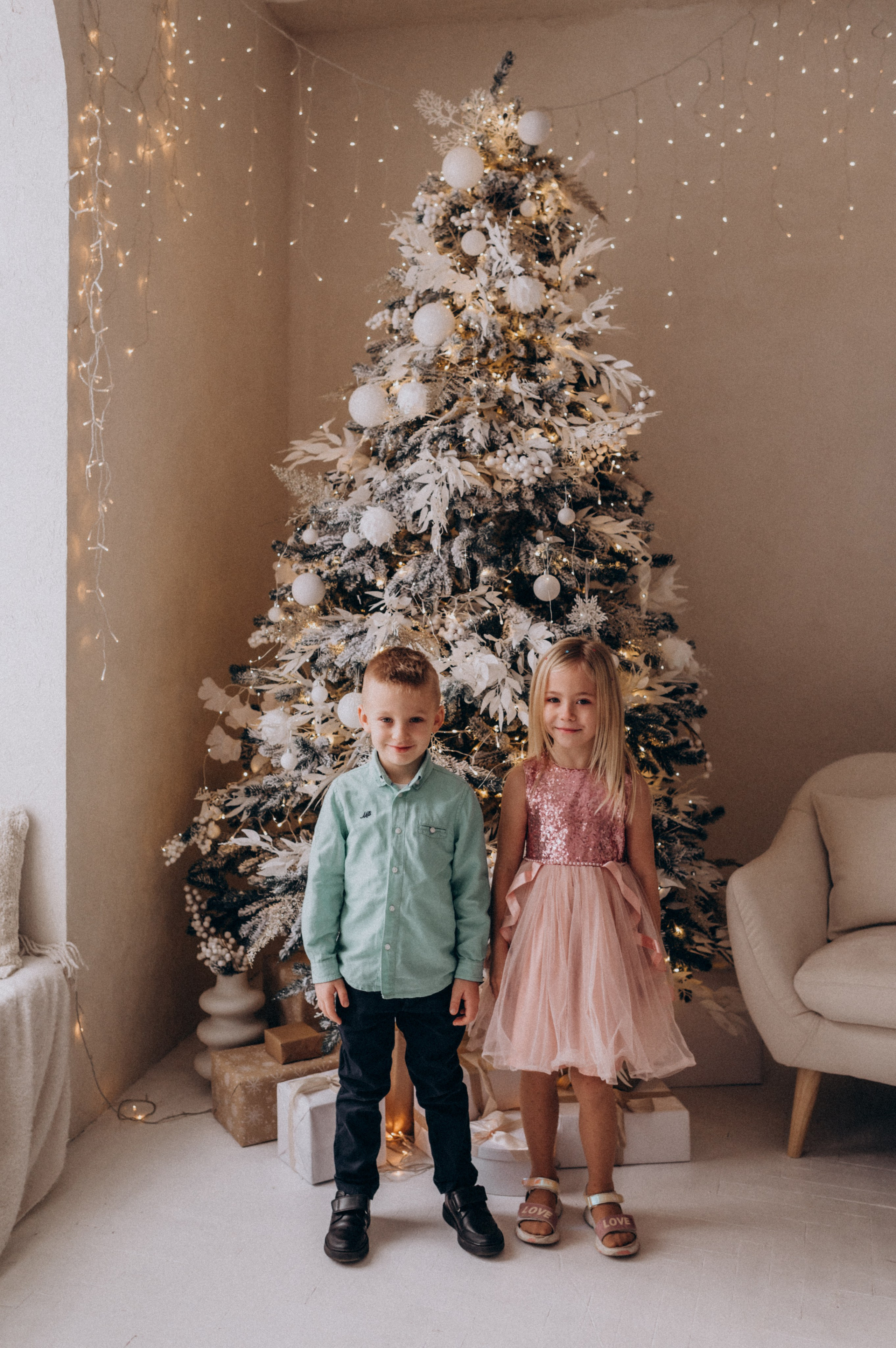 Фотосесія групи дитячого садочку, фотосесія на віньєтки, зйомка дітей в студії. Сімейний, дитячий та індивідуальний фотограф в м. Тернопіль, м. Львів