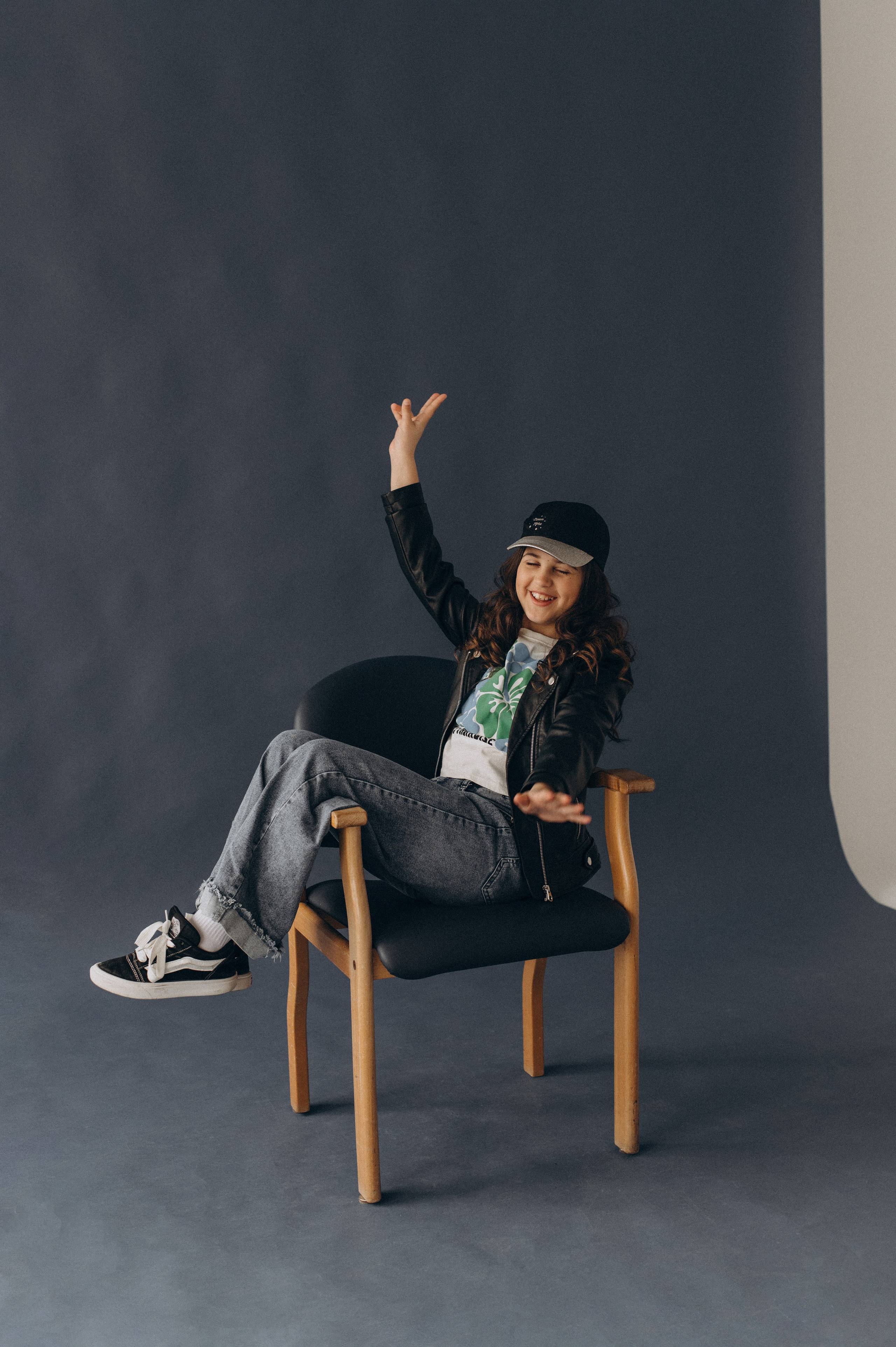 Шкільна фотосесія на віньєтки Тернопіль, шкільні альбоми, фотосесія випускників Тернопіль, випускний альбом, фотограф випускний Тернопіль. Сімейний, дитячий та індивідуальний фотограф в м. Тернопіль, м. Львів