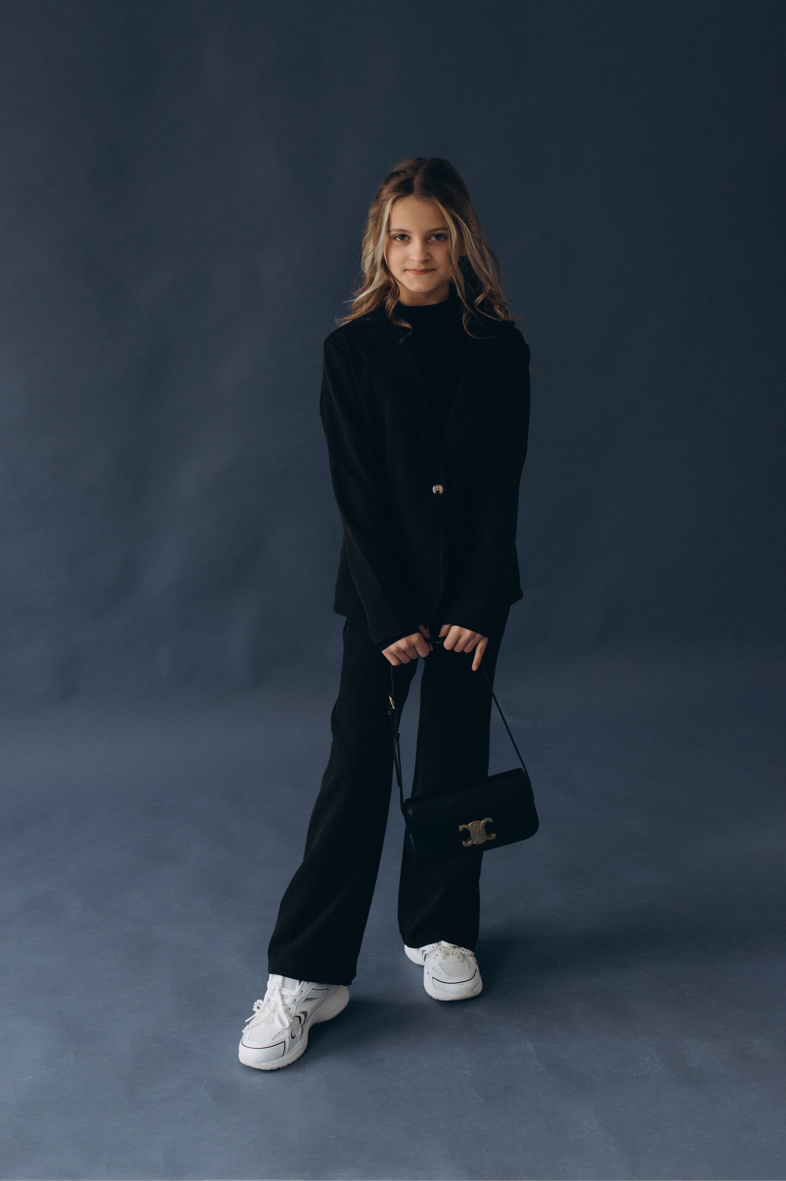 Шкільна фотосесія на віньєтки Тернопіль, шкільні альбоми, фотосесія випускників Тернопіль, випускний альбом, фотограф випускний Тернопіль. Сімейний, дитячий та індивідуальний фотограф в м. Тернопіль, м. Львів