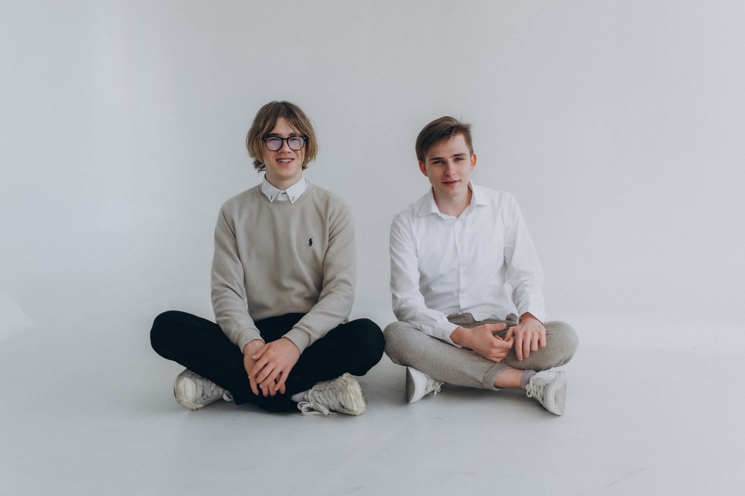 Фотосесія випускників, фотосесія на віньєтки Тернопіль, випускники Тернопіль, випуск 2025. Сімейний, дитячий та індивідуальний фотограф в м. Тернопіль, м. Львів