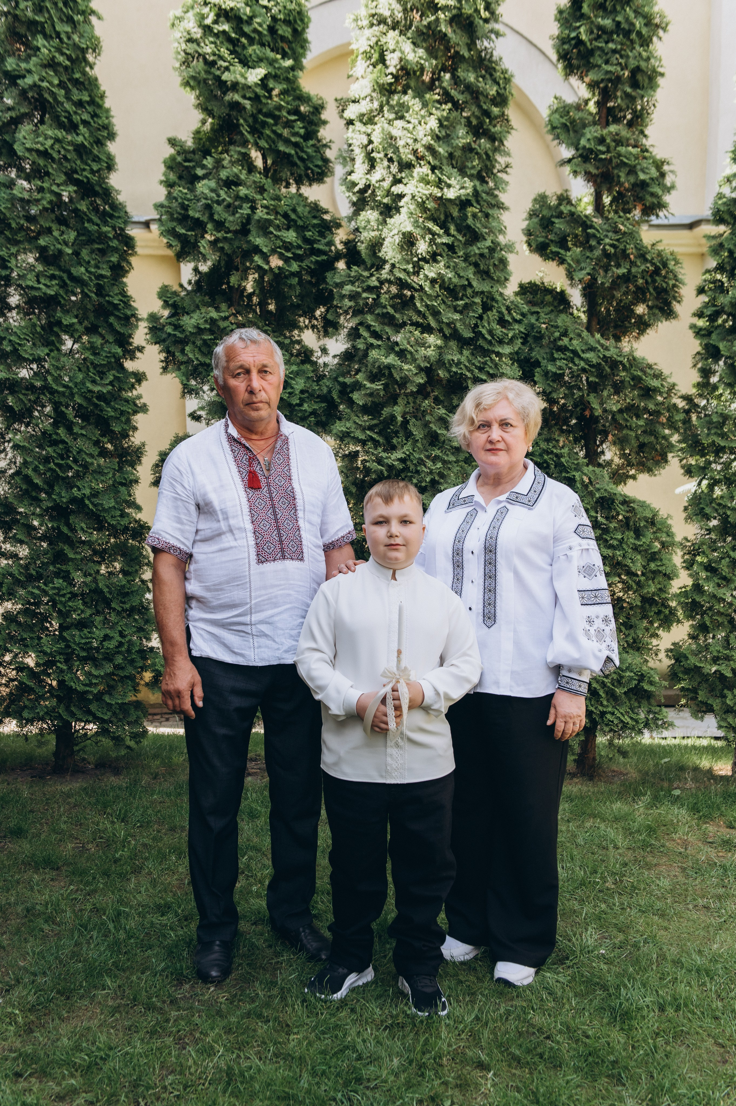 Фотосесія Першого Причастя Тернопіль, зйомка Першого Причастя Тернопіль, Церква Успіння Пресвятої Богородиці Причастя Тернопіль. Сімейний, дитячий та індивідуальний фотограф в м. Тернопіль, м. Львів