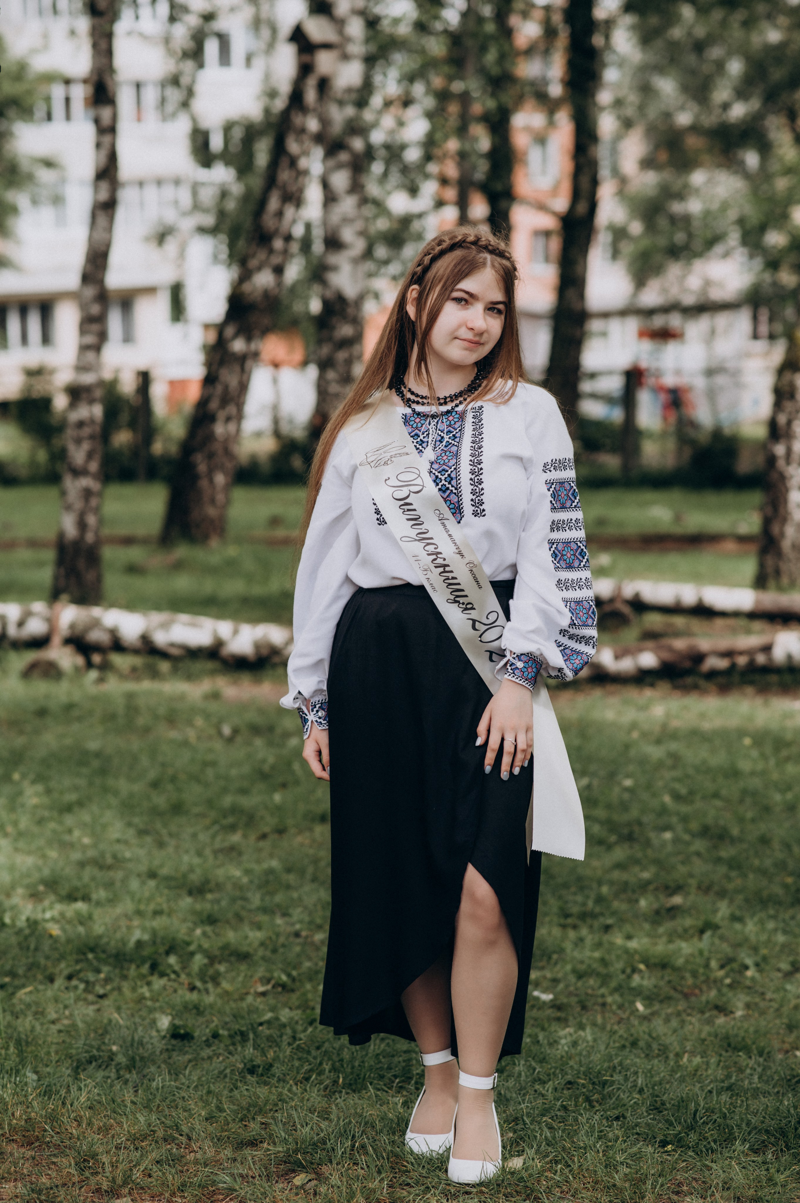 Фотосесія останнього дзвоника, фотосесія випускників Тернопіль, випускний 2024. Сімейний, дитячий та індивідуальний фотограф в м. Тернопіль, м. Львів