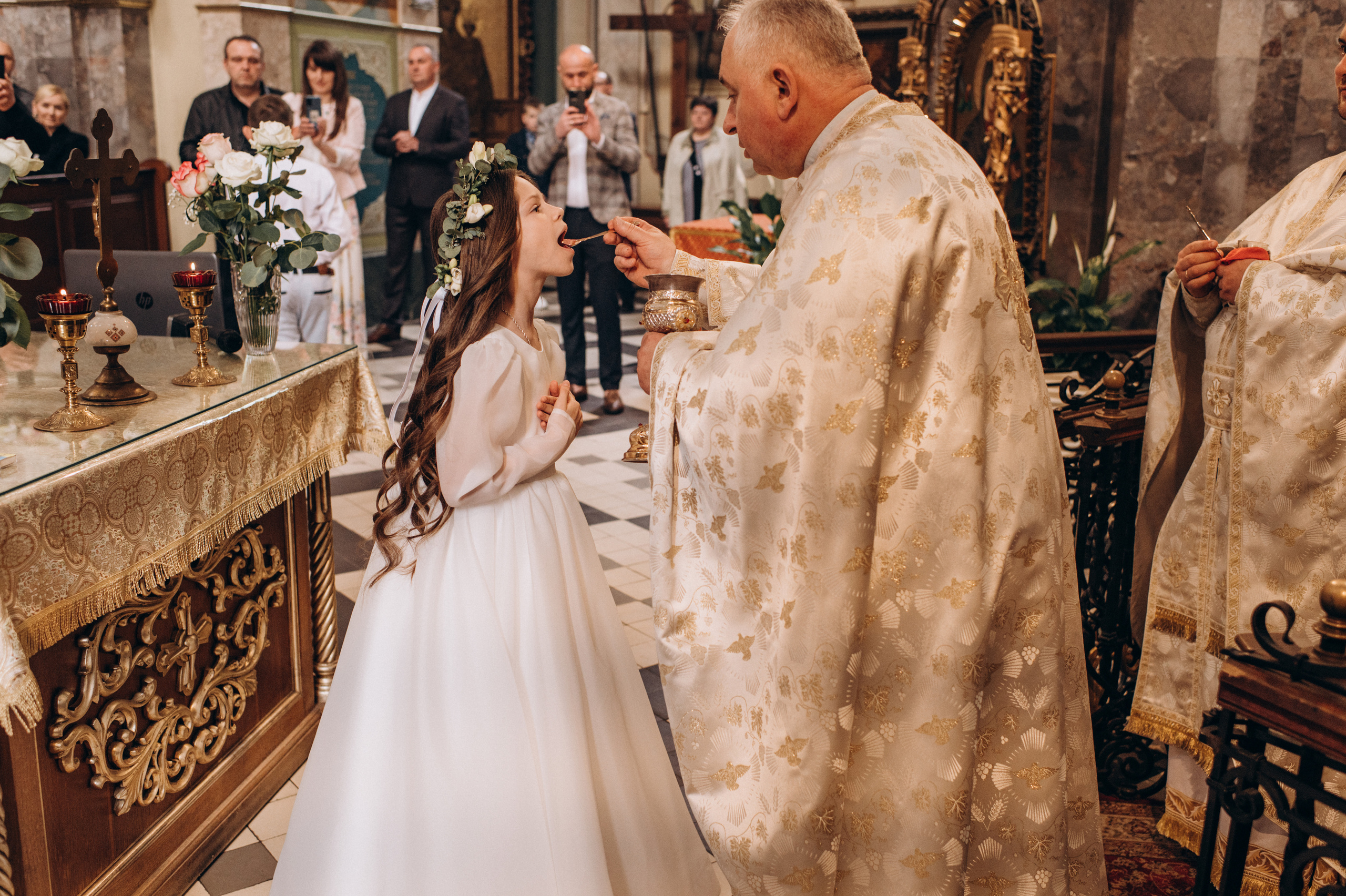 Фотосесія Першого Причастя Тернопіль, зйомка Причастя Тернопіль, Таїнство Першого Причастя Тернопіль, Катедра Причастя Тернопіль. Сімейний, дитячий та індивідуальний фотограф в м. Тернопіль, м. Львів