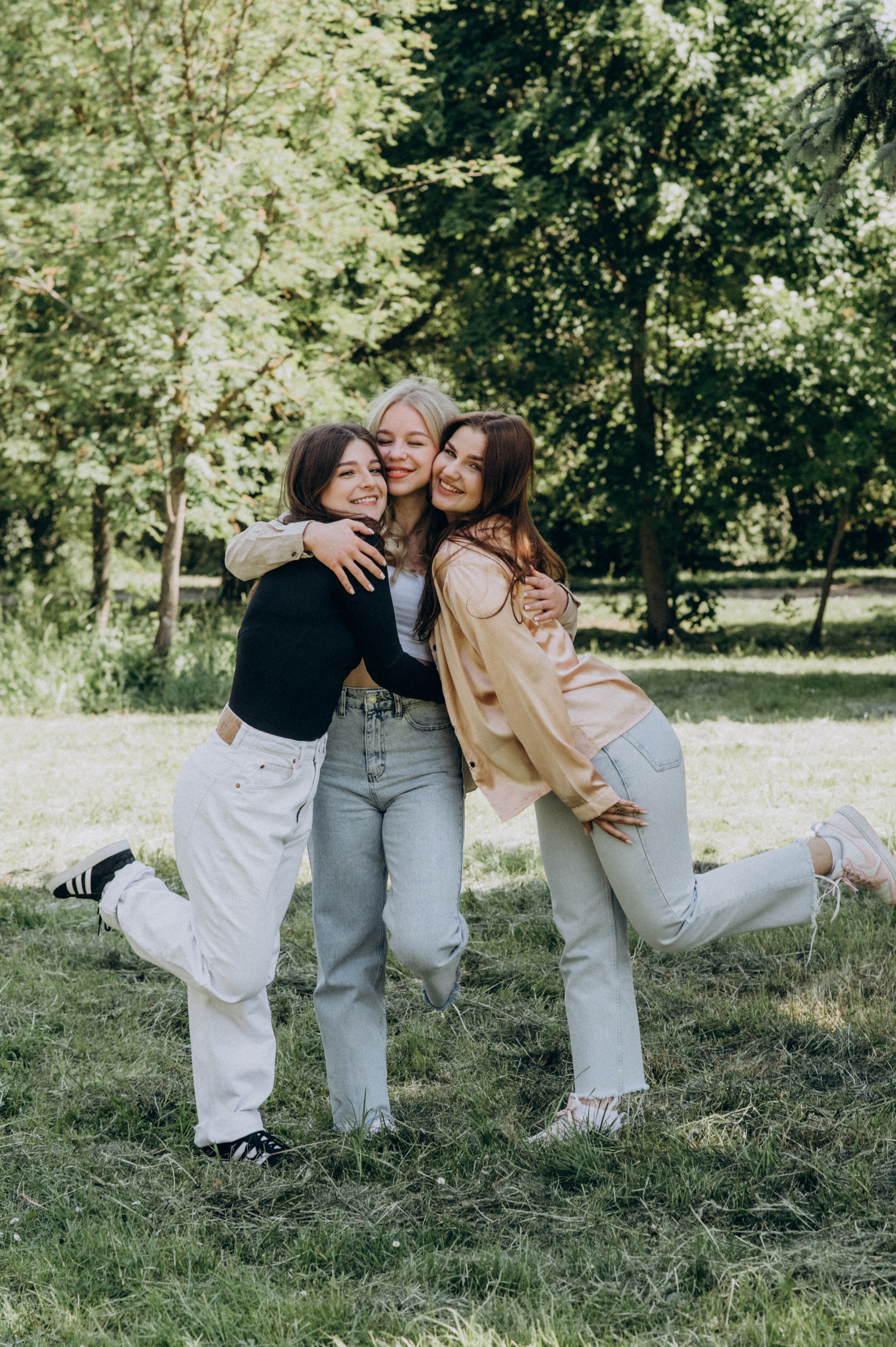 Фотосесія випускників, зйомка випускників Тернопіль Львів, випускні фотоальбоми Тернопіль, шкільні фотоальбоми Тернопіль. Сімейний, дитячий та індивідуальний фотограф в м. Тернопіль, м. Львів