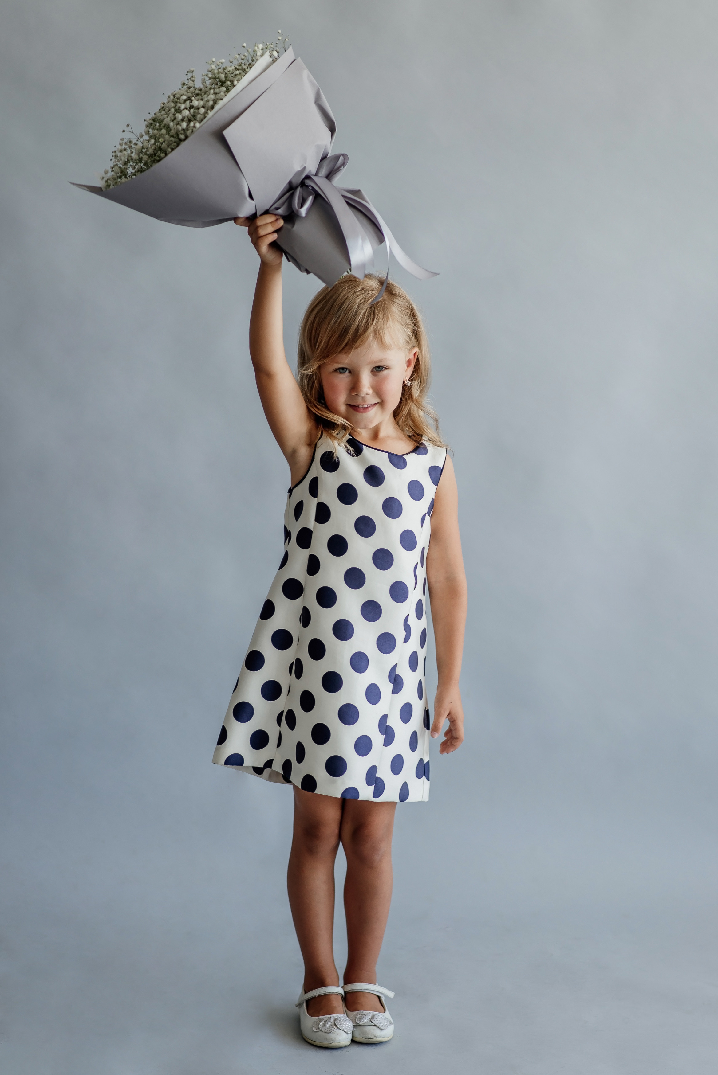 Студійна фотосесія з квітами для квіткової крамниці Sparkle. Тернопіль. Сімейний, дитячий та індивідуальний фотограф в м. Тернопіль, м. Львів