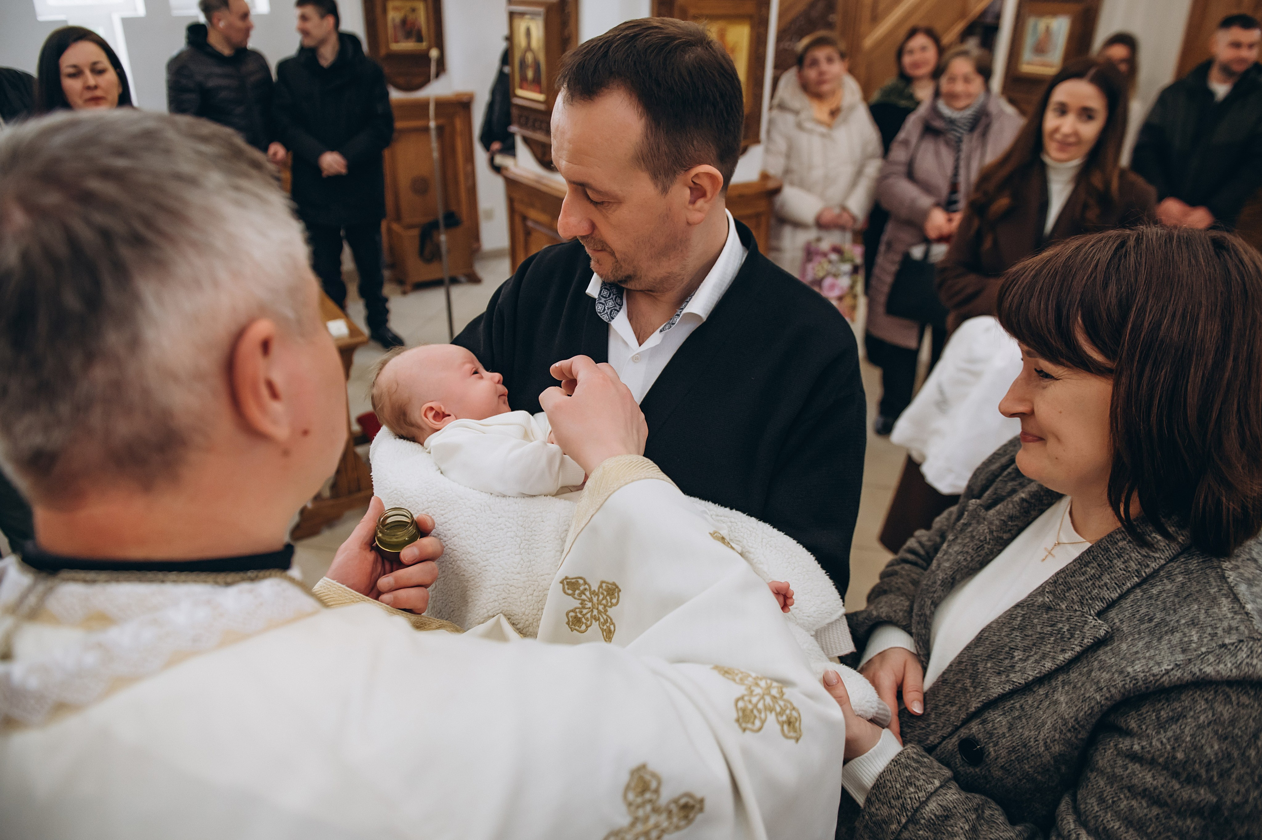 Фотосесія Хрещення Тернопіль, зйомка Хрестин Тернопіль, Храм Різдва Пресвятої Богородиці УГКЦ Тернопіль. Сімейний, дитячий та індивідуальний фотограф в м. Тернопіль, м. Львів