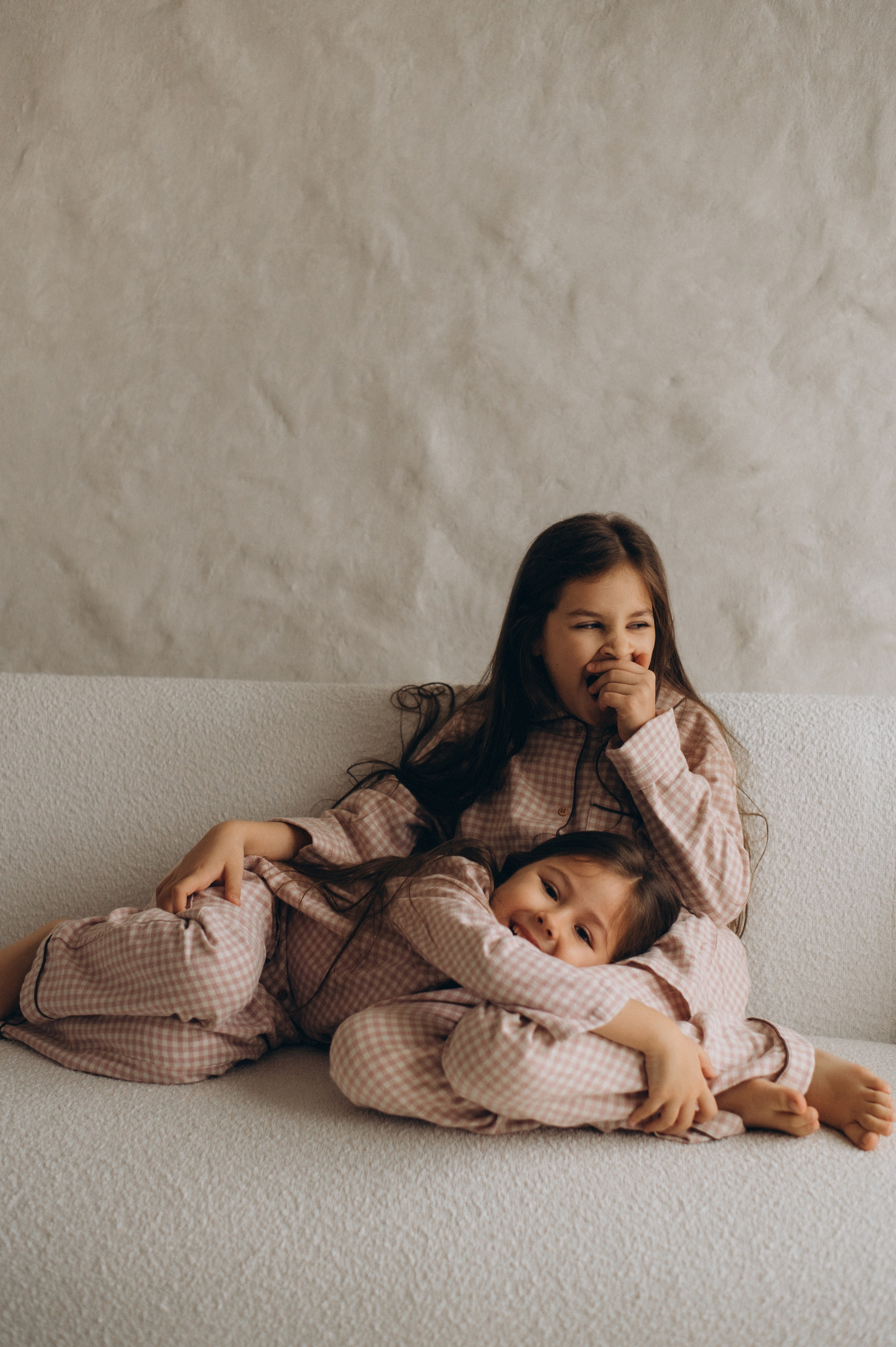 Фотосесія сестричок Тернопіль, зйомка сестрички, сімейний фотограф Тернопіль, портретний фотограф Тернопіль, фотосесія дітей. Сімейний, дитячий та індивідуальний фотограф в м. Тернопіль, м. Львів