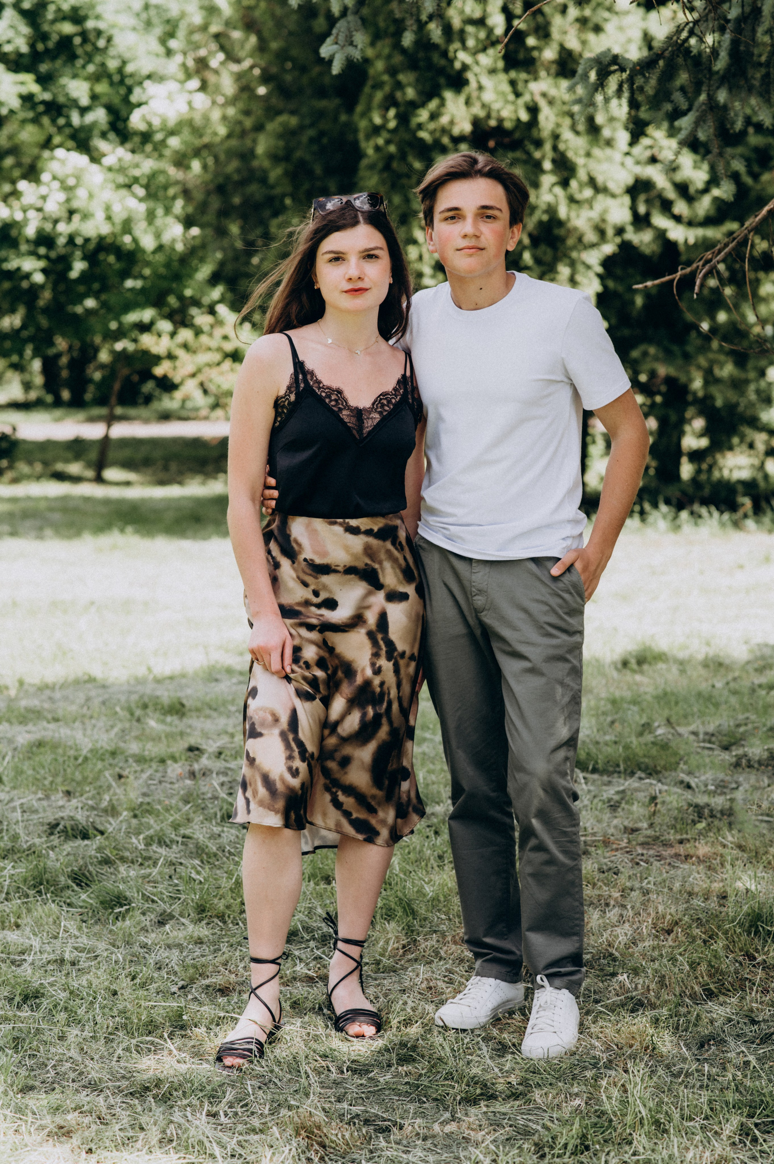 Фотосесія випускників, зйомка випускників Тернопіль Львів, випускні фотоальбоми Тернопіль, шкільні фотоальбоми Тернопіль. Сімейний, дитячий та індивідуальний фотограф в м. Тернопіль, м. Львів