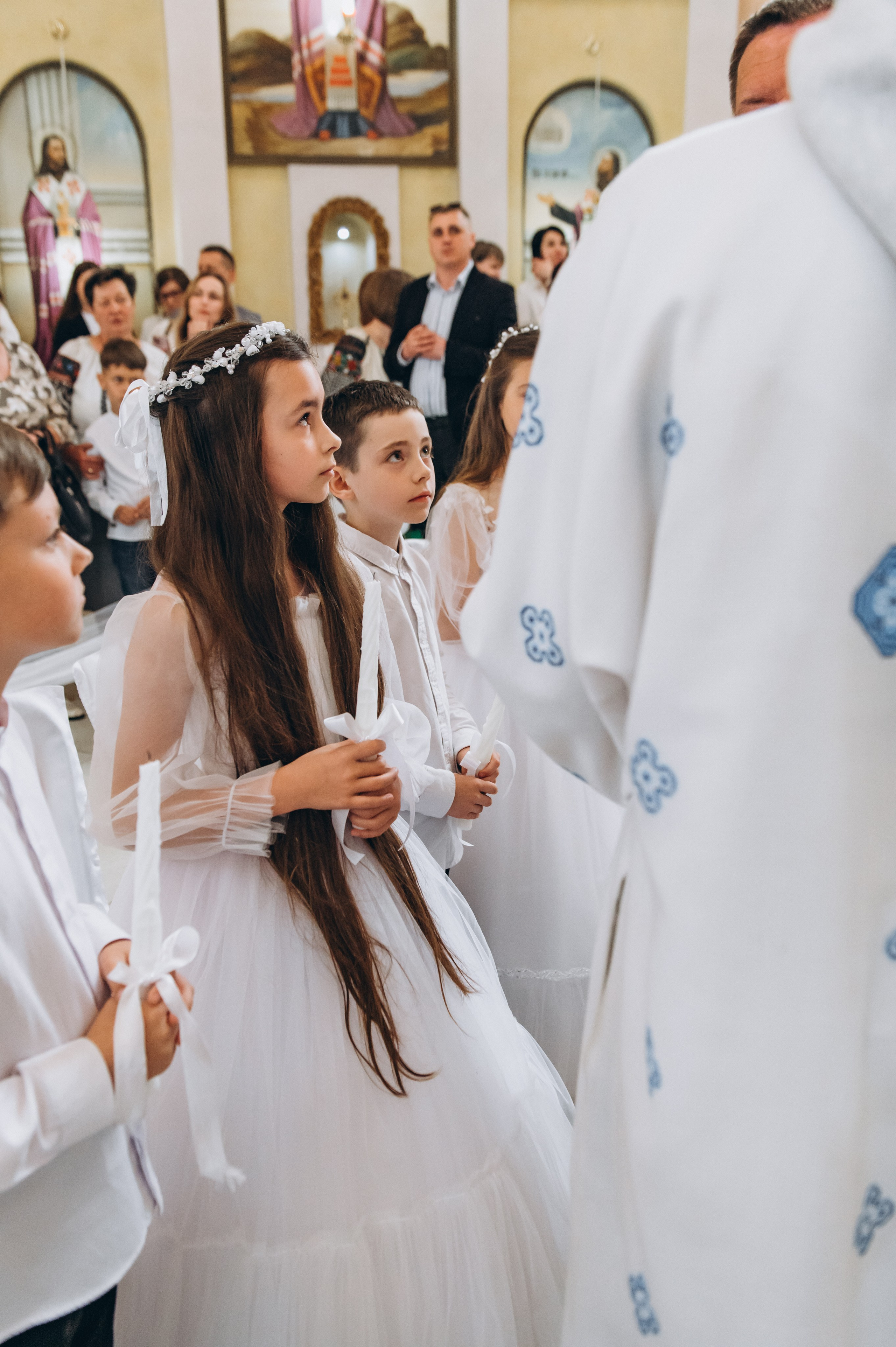 Фотосесія Причастя Тернопіль, зйомка Причастя, фотограф на Причастя Тернопіль, Причастя Львів, церква Петра і Павла. Сімейний, дитячий та індивідуальний фотограф в м. Тернопіль, м. Львів