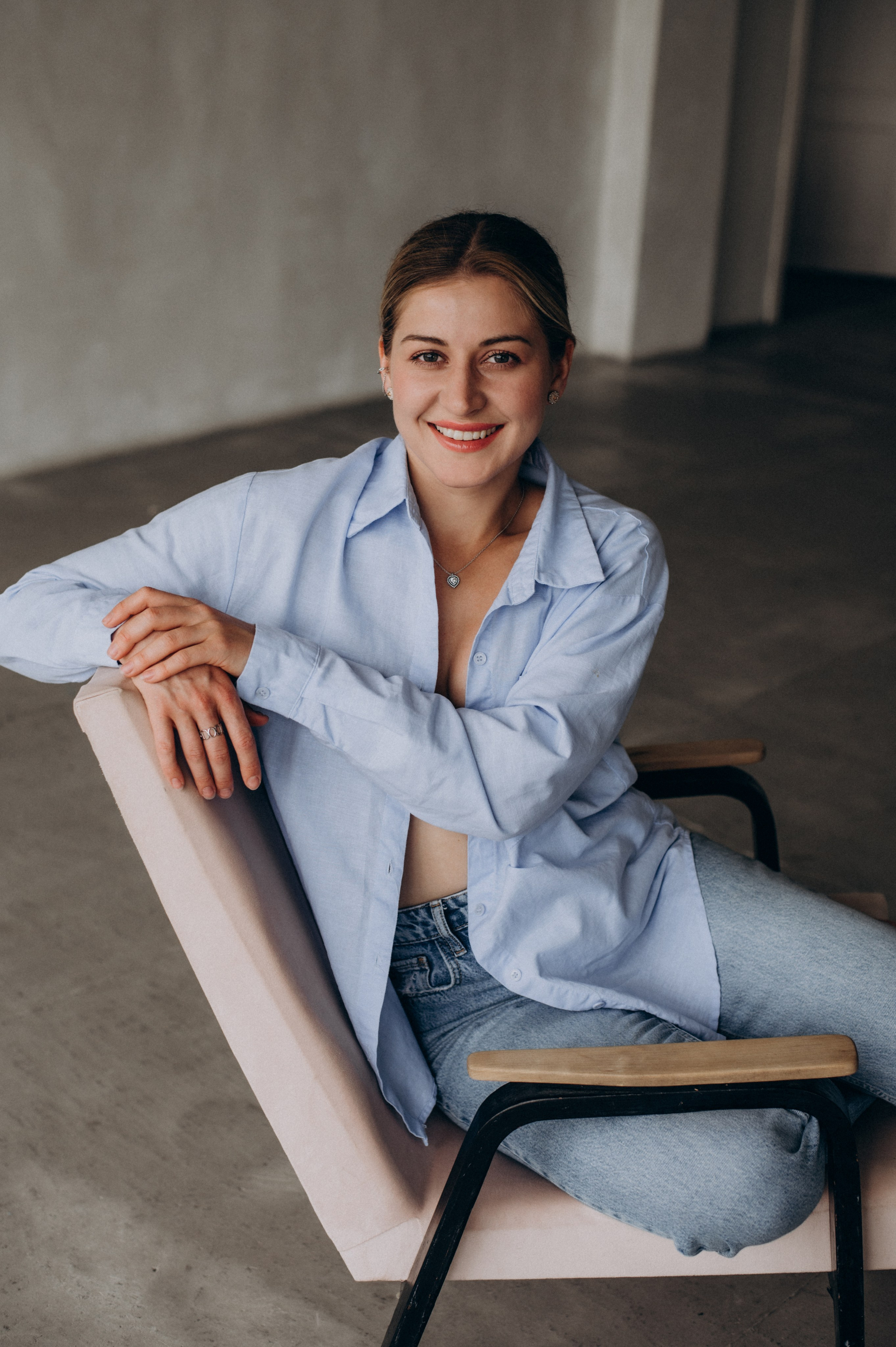 Індивідуальна фотосесія у студії Тернопіль, індивідуальна зйомка Львів. Сімейний, дитячий та індивідуальний фотограф в м. Тернопіль, м. Львів