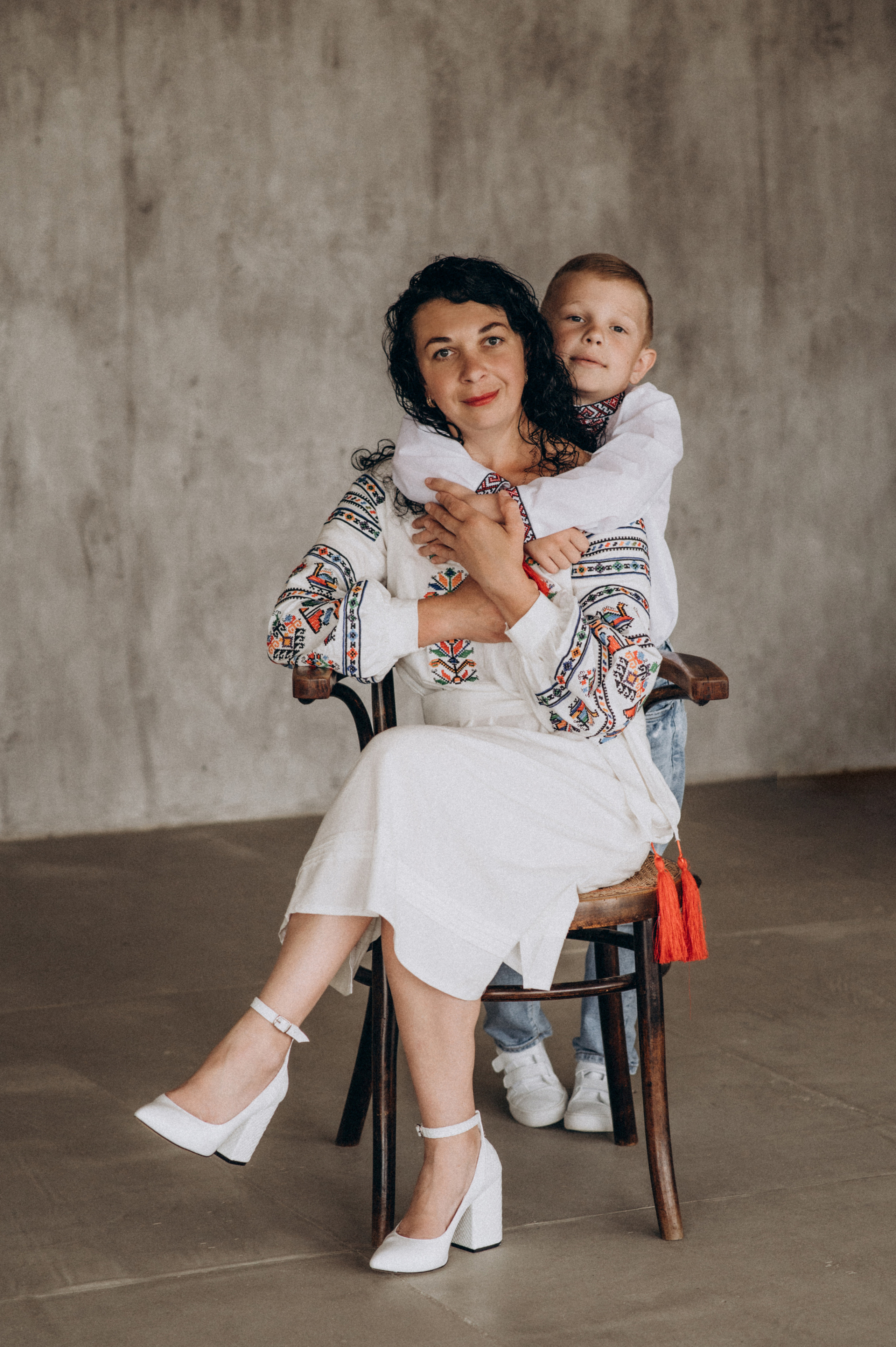 Сімейна зйомка у студії. Сімейний, дитячий та індивідуальний фотограф в м. Тернопіль, м. Львів