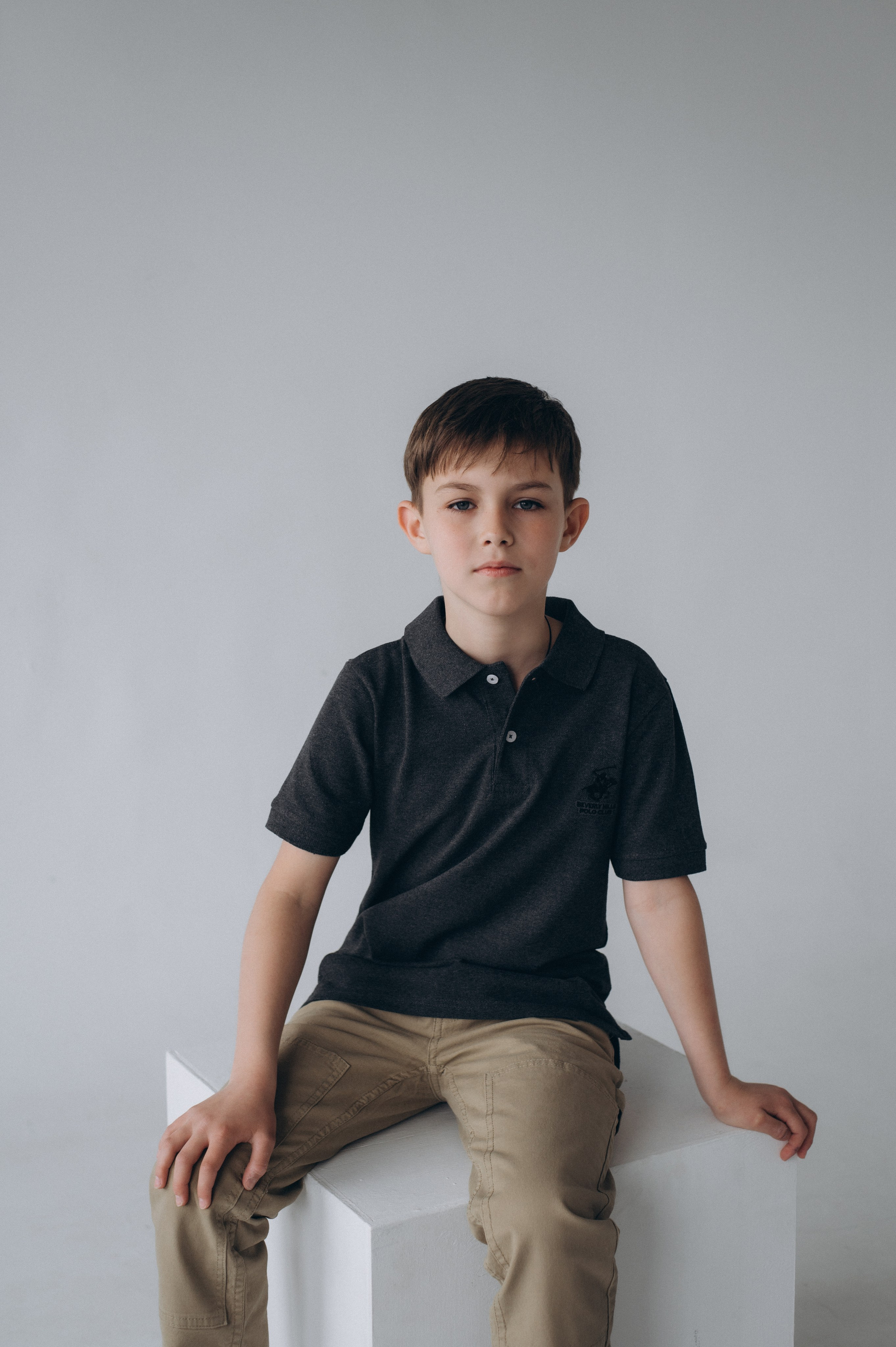 Шкільна фотосесія на віньєтки Тернопіль, фотосесія випускників Тернопіль, зйомка на віньєтки, шкільні фотоальбоми Тернопіль. Сімейний, дитячий та індивідуальний фотограф в м. Тернопіль, м. Львів