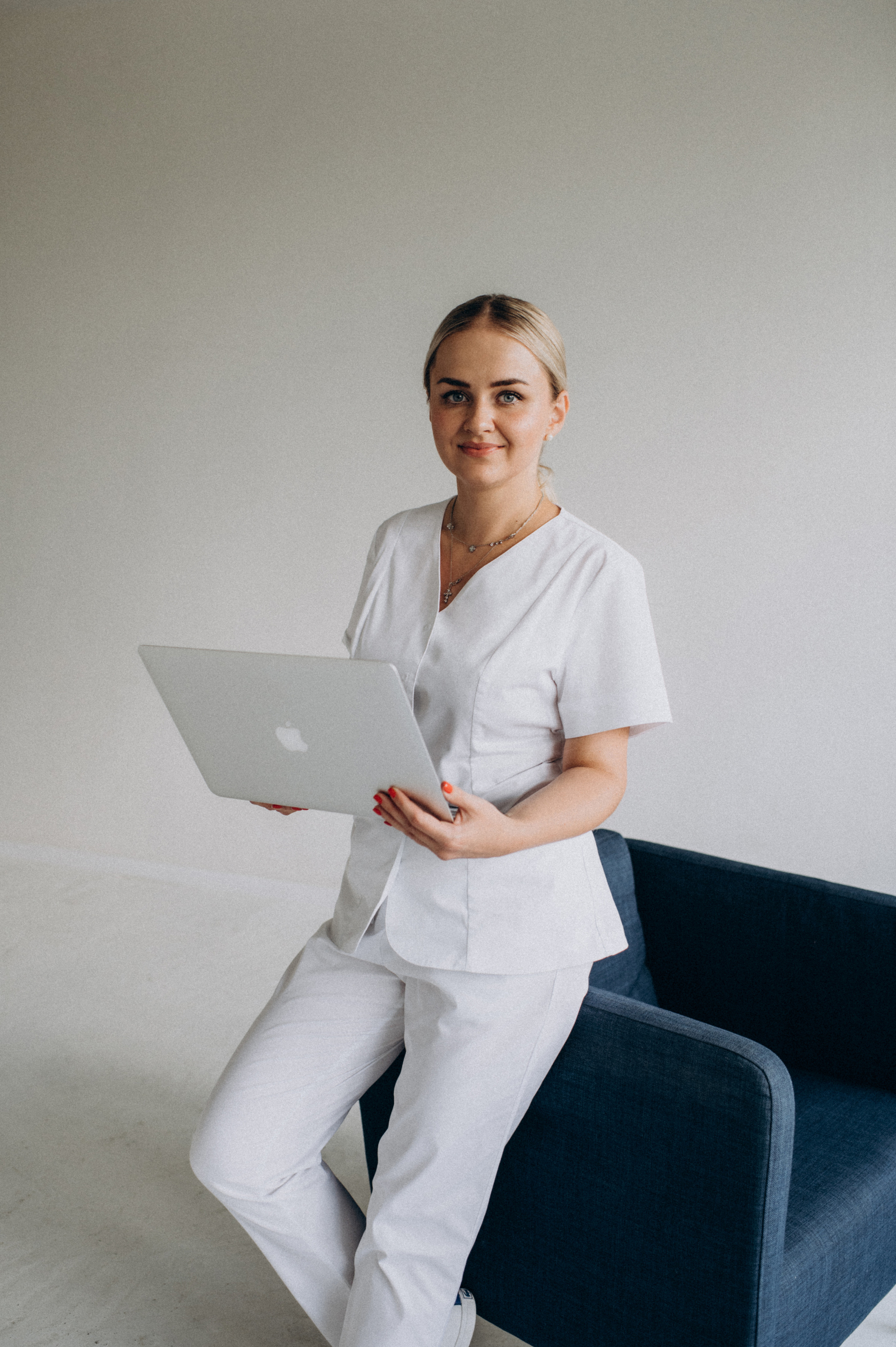 Контент зйомка, фотосесія персоналу клініки. Сімейний, дитячий та індивідуальний фотограф в м. Тернопіль, м. Львів