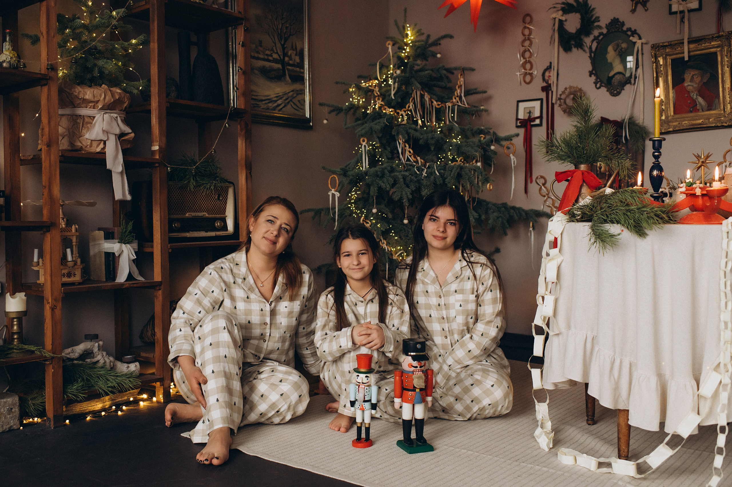 Перший тортик малюка, зйомка першого тортика Тернопіль, новорічна фотосесія, зйомка дня народження, сімейний фотограф Тернопіль, cakesmash. Сімейний, дитячий та індивідуальний фотограф в м. Тернопіль, м. Львів