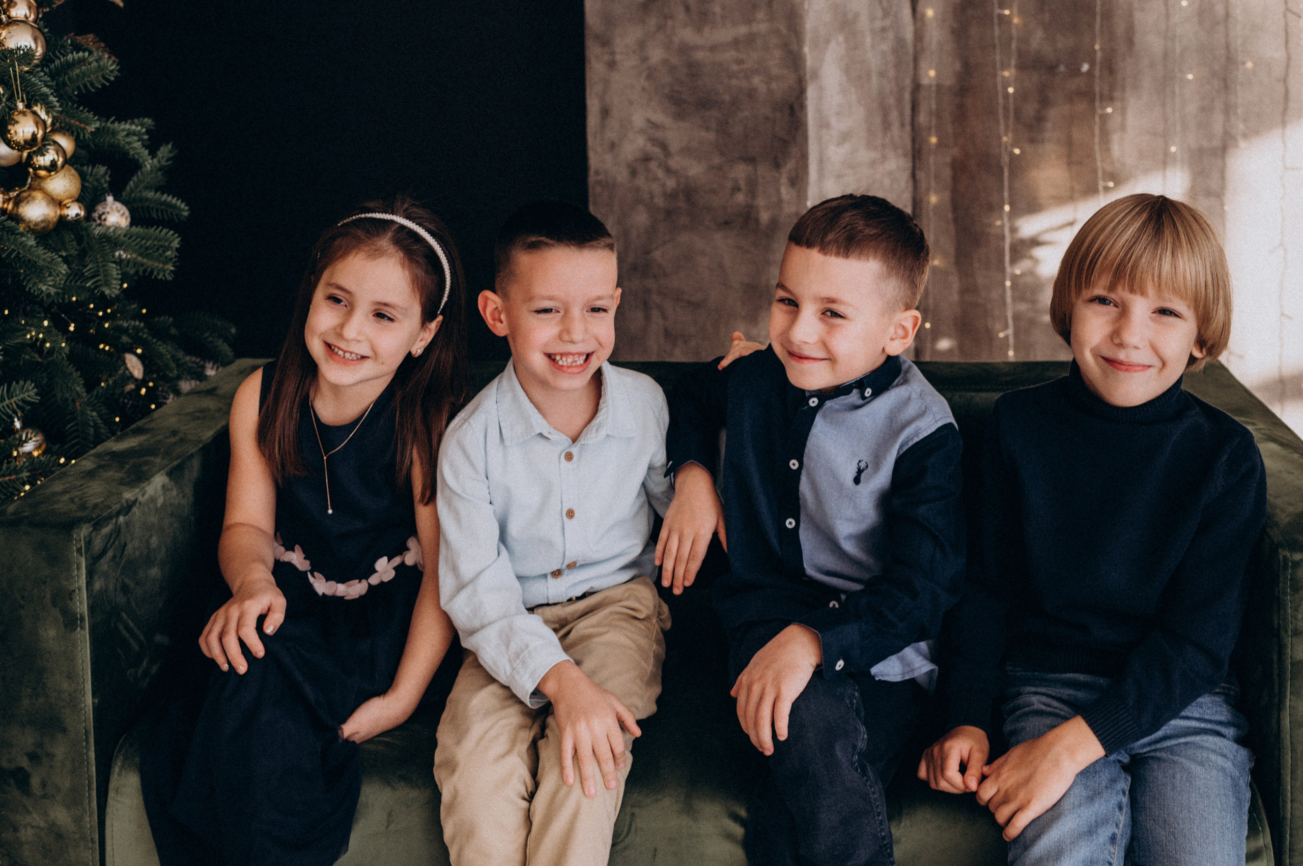 Фотосесія групи дитячого садочку, фотосесія на віньєтки, зйомка дітей в студії. Сімейний, дитячий та індивідуальний фотограф в м. Тернопіль, м. Львів