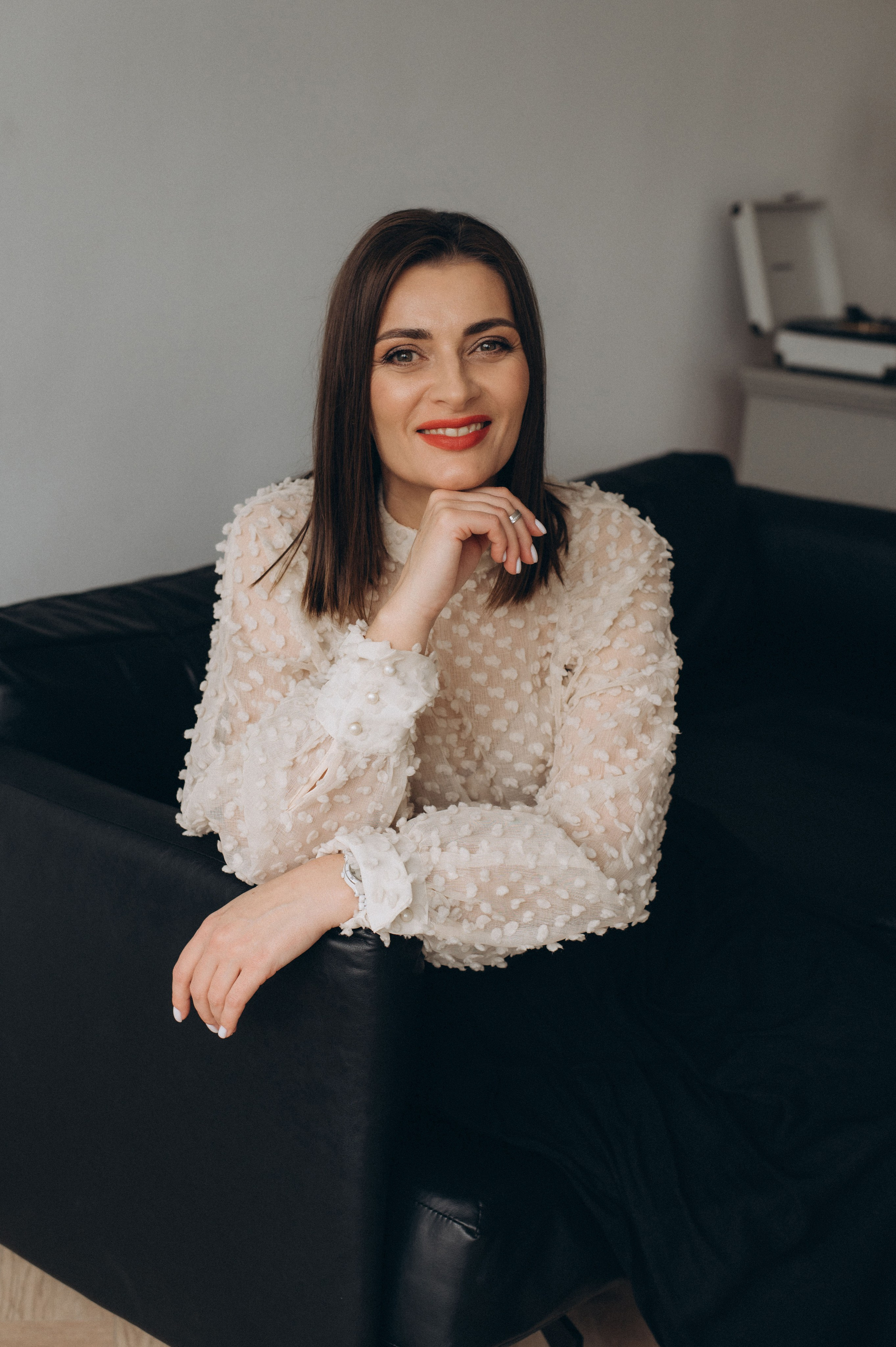 Сімейна фотосесія мами і донечок, сімейний фотограф Тернопіль, портретний фотограф Тернопіль, портретна фотосесія Львів. Сімейний, дитячий та індивідуальний фотограф в м. Тернопіль, м. Львів