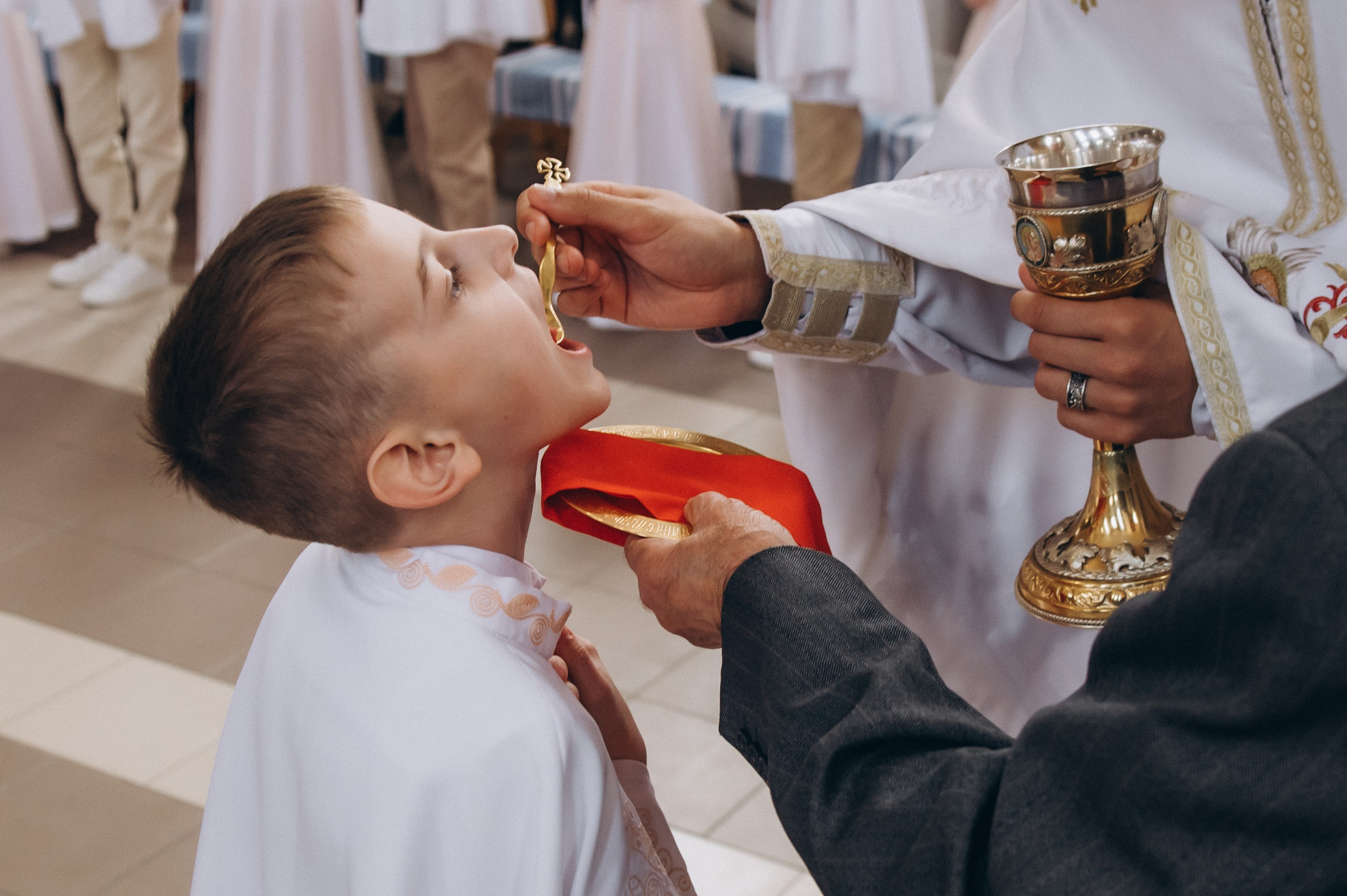 Фотосесія Причастя Тернопіль, зйомка Причастя, фотограф на Причастя Тернопіль, Причастя Львів, Причастя церква Михаїла Тернопіль. Сімейний, дитячий та індивідуальний фотограф в м. Тернопіль, м. Львів