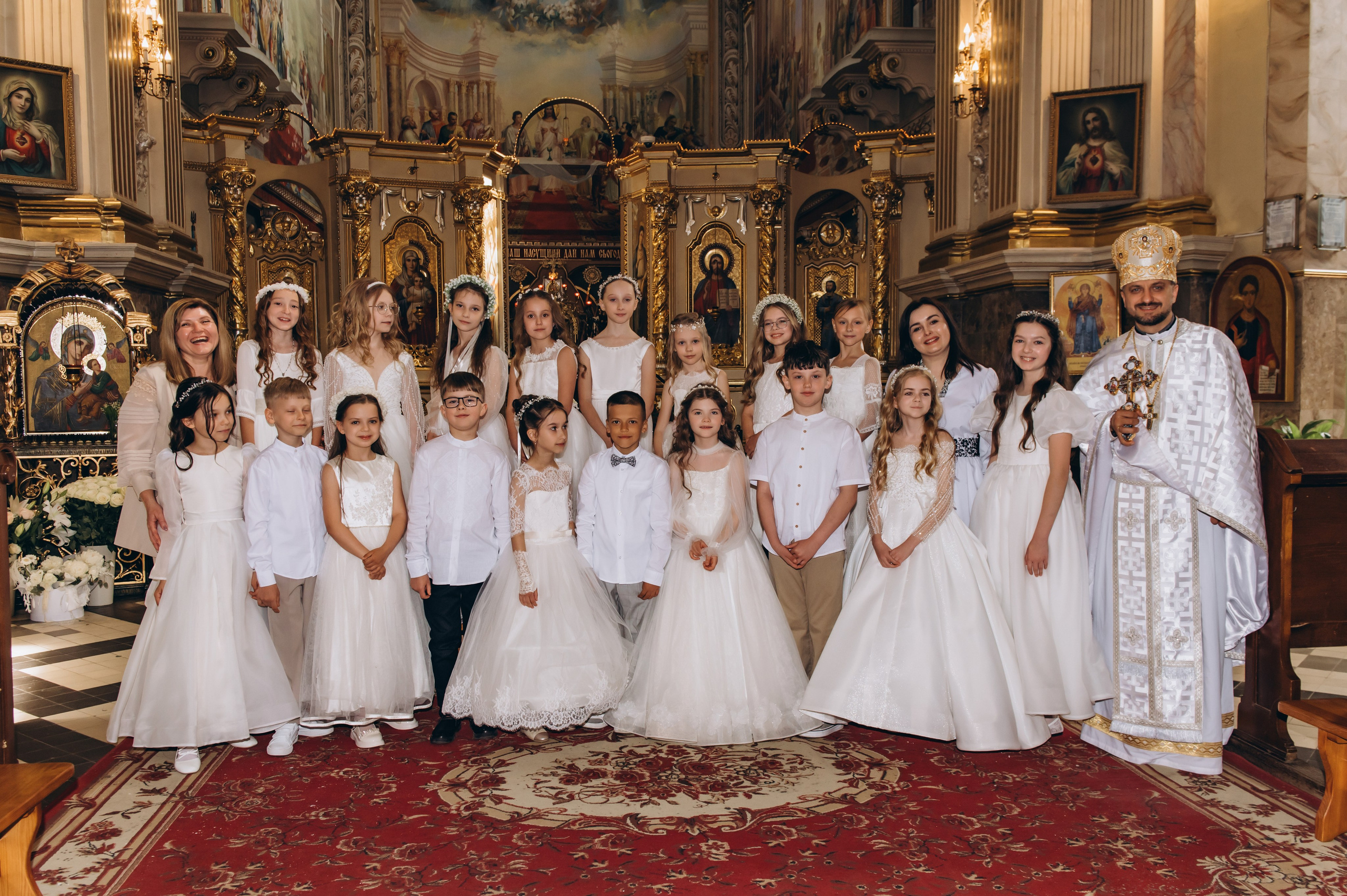 Фотосесія Першого Причастя Тернопіль, фотосесія Причастя Тернопіль, Таїнство Першого Причастя Тернопіль, Катедра Причастя Тернопіль. Сімейний, дитячий та індивідуальний фотограф в м. Тернопіль, м. Львів