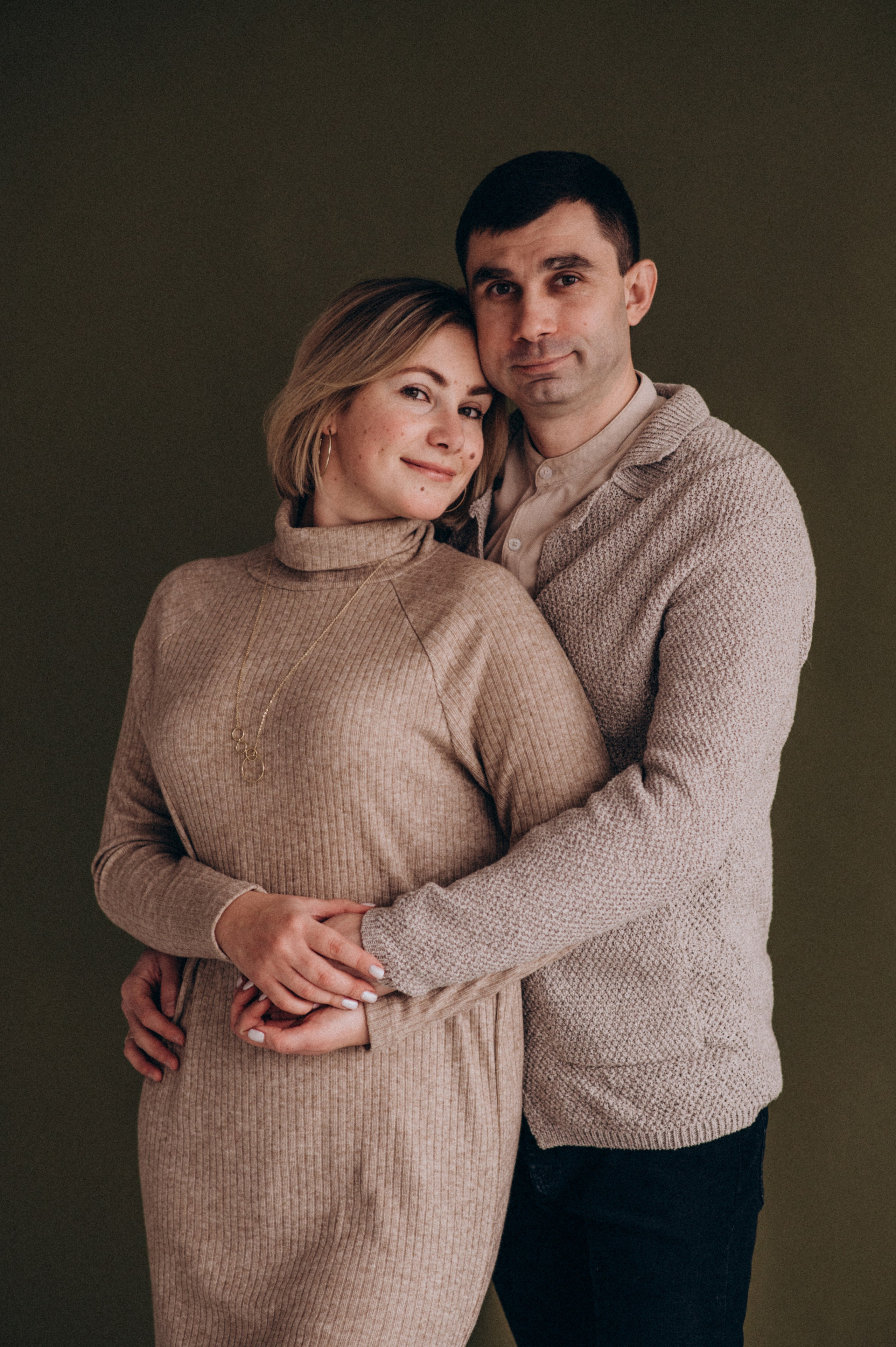 Новорічна сімейна фотосесія у студії, сімейна фотосесія Тернопіль Львів. Сімейний, дитячий та індивідуальний фотограф в м. Тернопіль, м. Львів