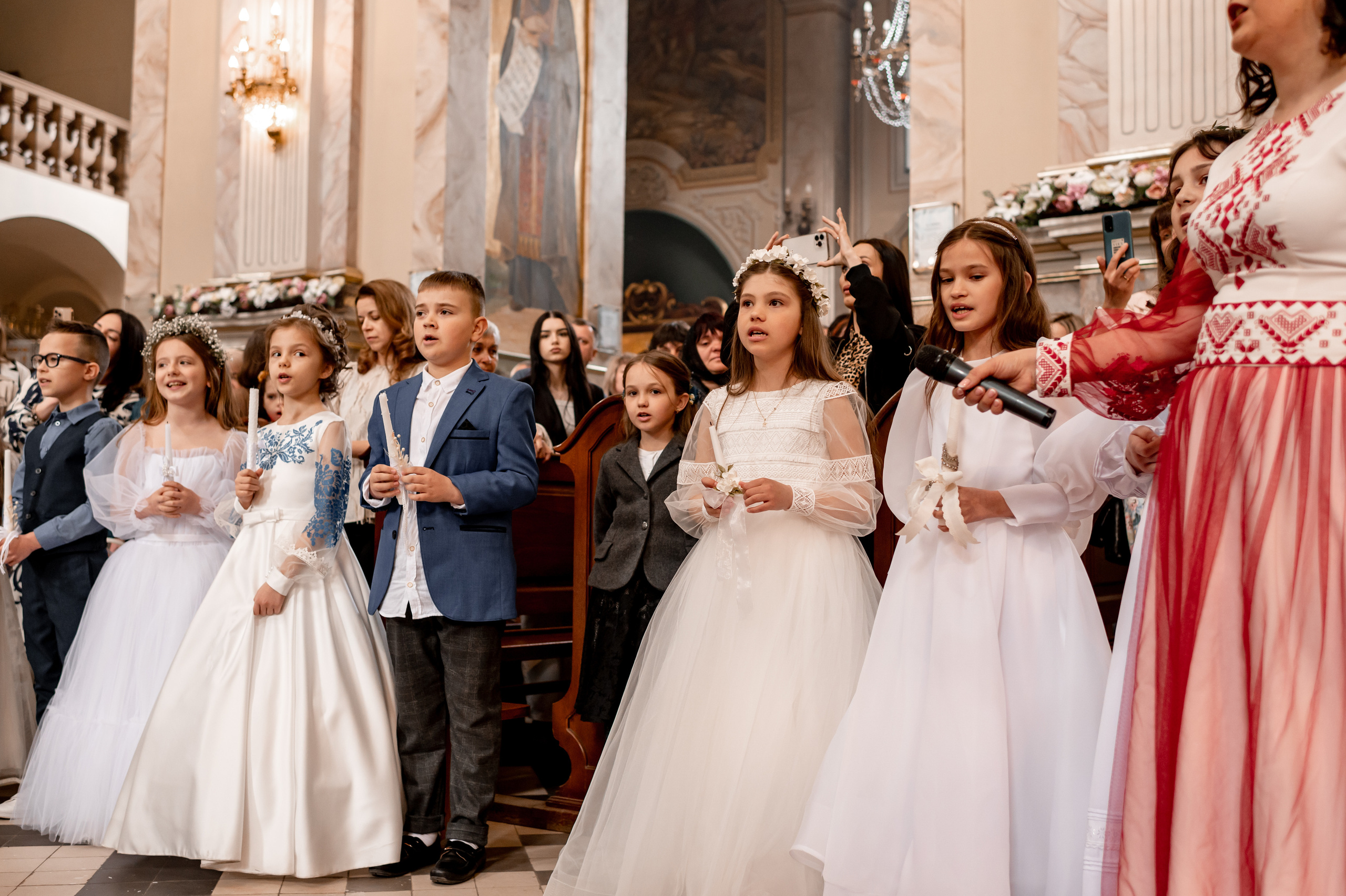 Фотосесія Першого Причастя Тернопіль, зйомка Причастя Тернопіль, Таїнство Першого Причастя Тернопіль, Катедра Причастя Тернопіль. Сімейний, дитячий та індивідуальний фотограф в м. Тернопіль, м. Львів