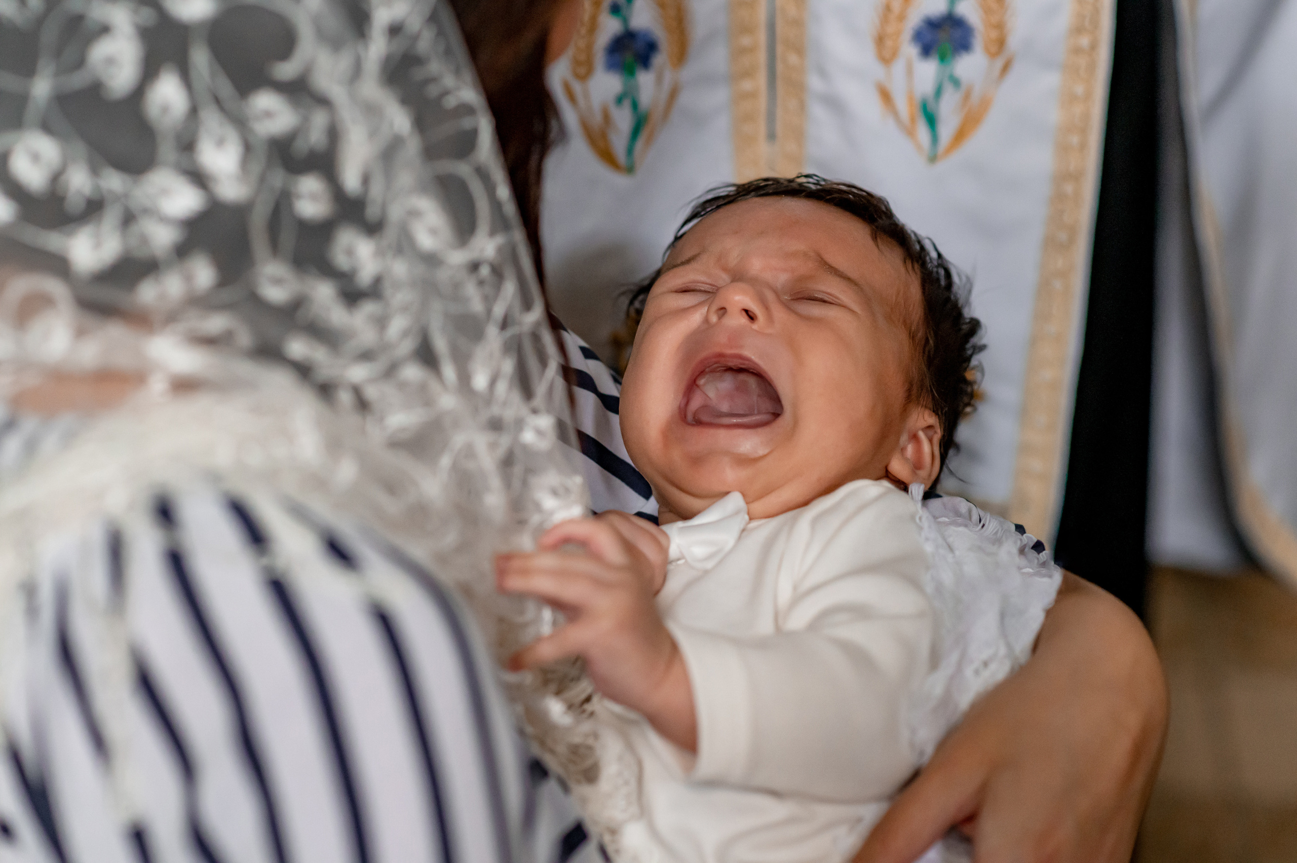 Фотосесія хрестин Тернопіль фотосесія Хрещення, фотограф на Хрестини Тернопіль. Сімейний, дитячий та індивідуальний фотограф в м. Тернопіль, м. Львів