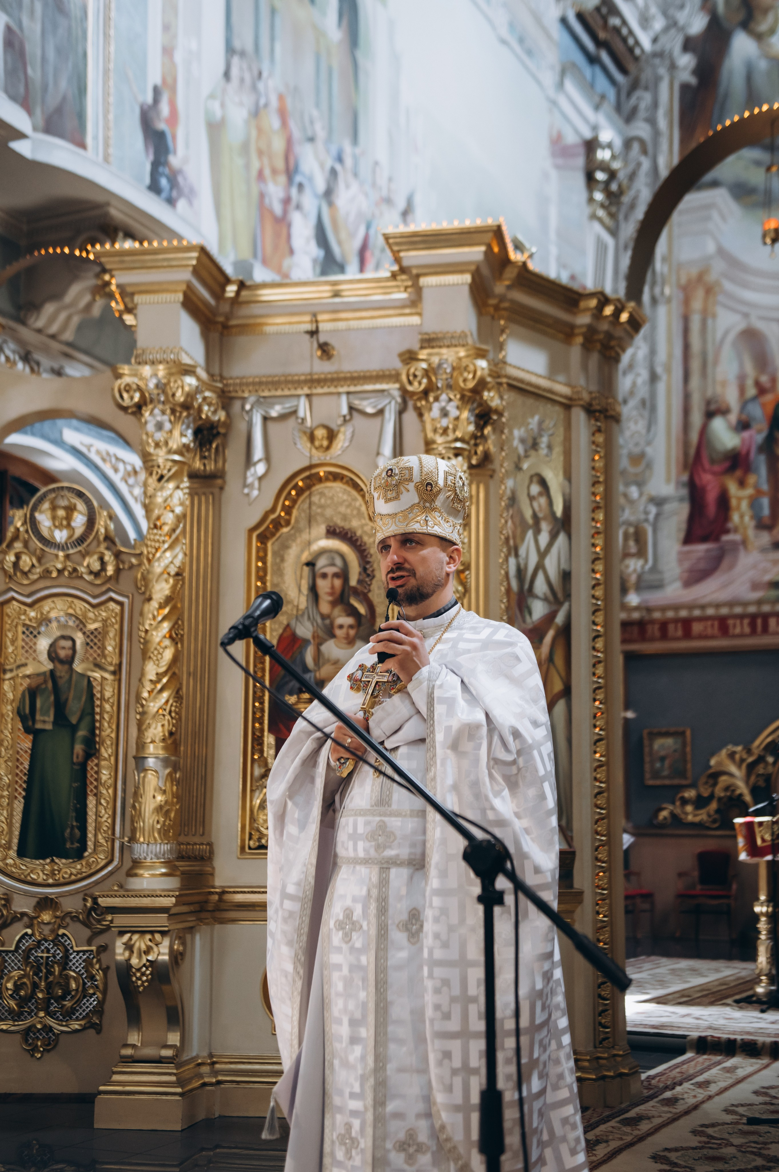 Фотосесія Першого Причастя Тернопіль, фотосесія Причастя Тернопіль, Таїнство Першого Причастя Тернопіль, Катедра Причастя Тернопіль. Сімейний, дитячий та індивідуальний фотограф в м. Тернопіль, м. Львів