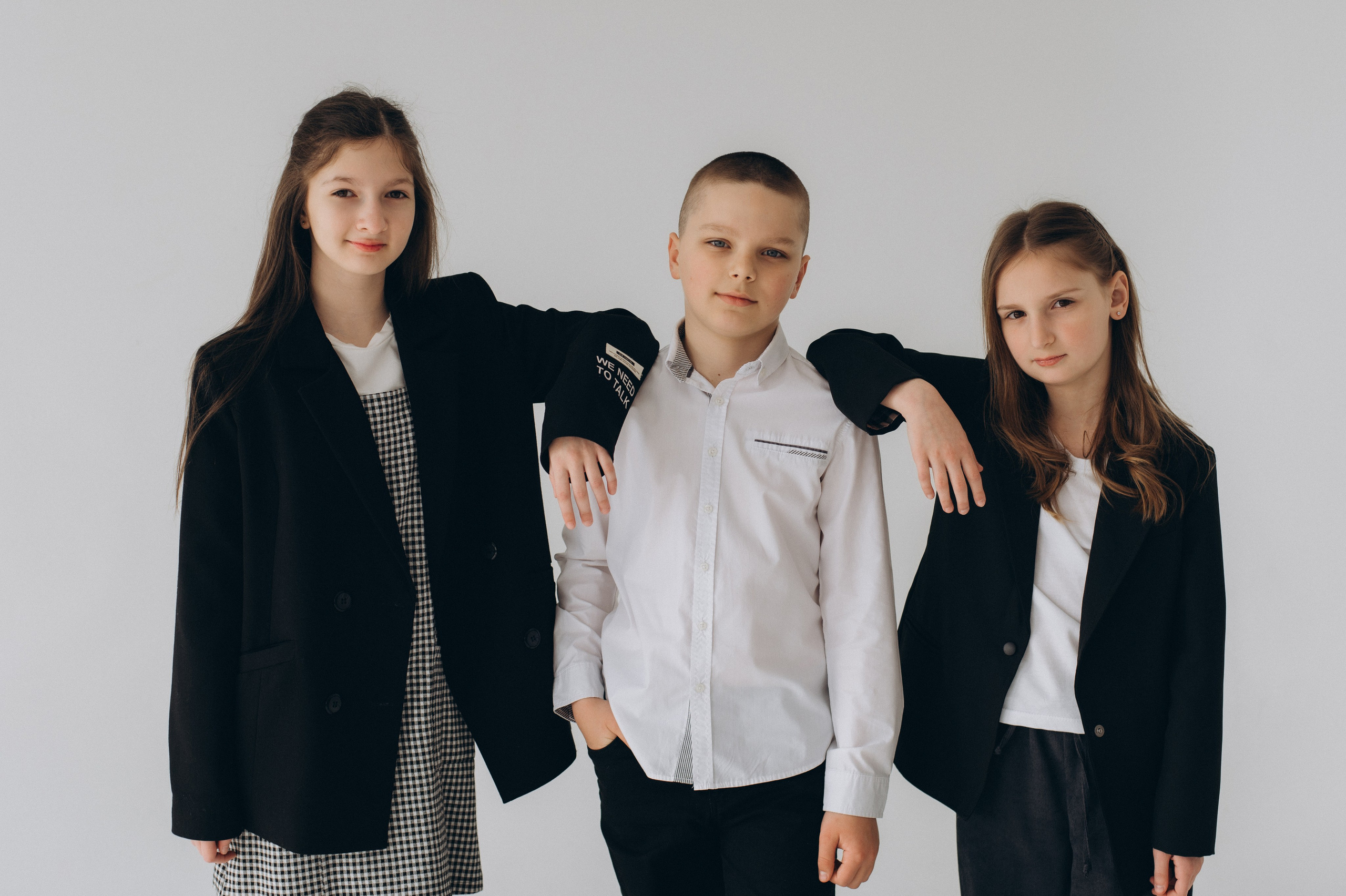 Шкільна фотосесія на віньєтки Тернопіль, шкільні альбоми, фотосесія випускників Тернопіль, випускний альбом, фотограф випускний Тернопіль. Сімейний, дитячий та індивідуальний фотограф в м. Тернопіль, м. Львів