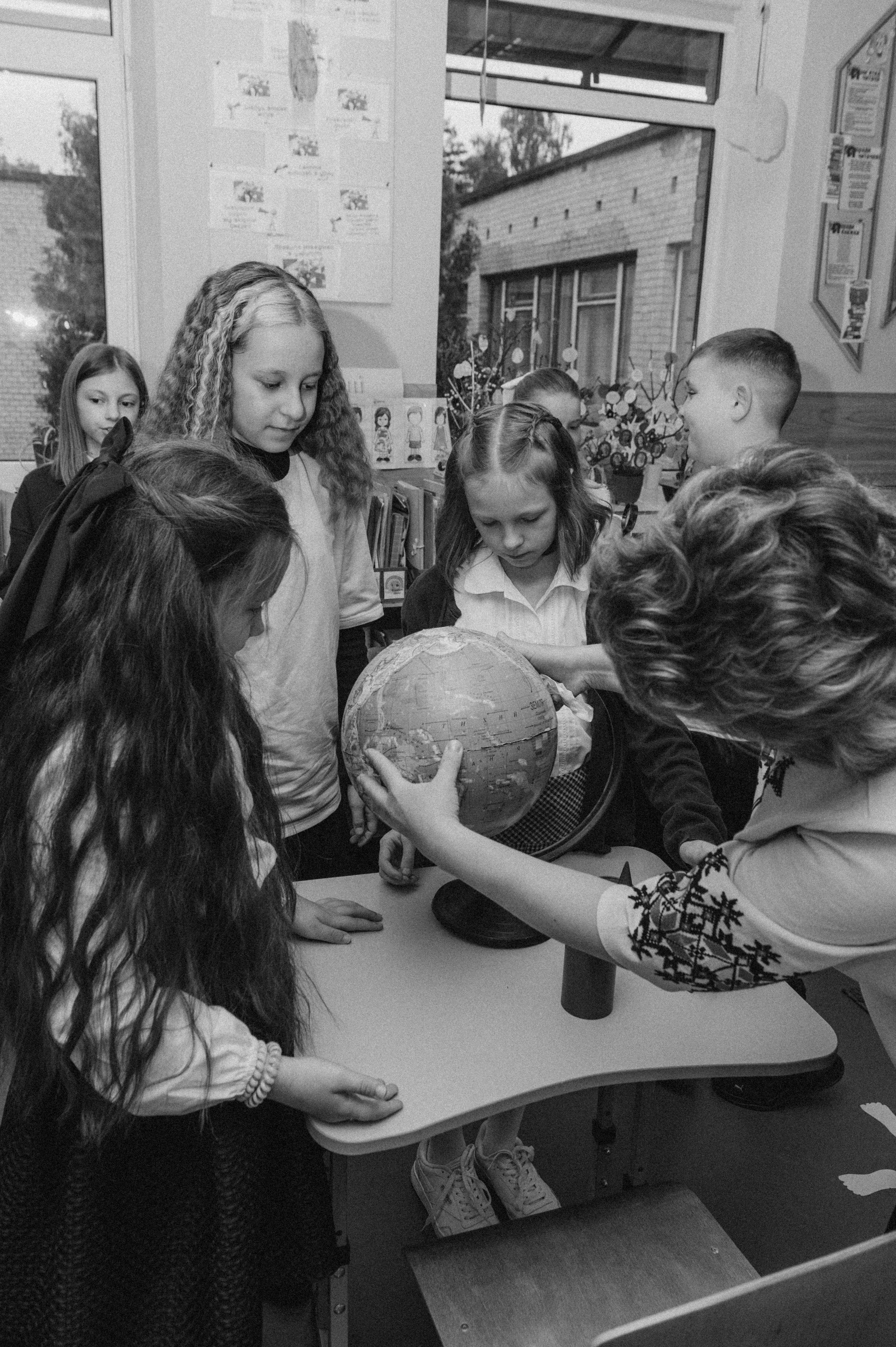 Шкільна фотосесія на віньєтки Тернопіль, фотосесія випускників Тернопіль, зйомка на віньєтки, шкільні фотоальбоми Тернопіль. Сімейний, дитячий та індивідуальний фотограф в м. Тернопіль, м. Львів