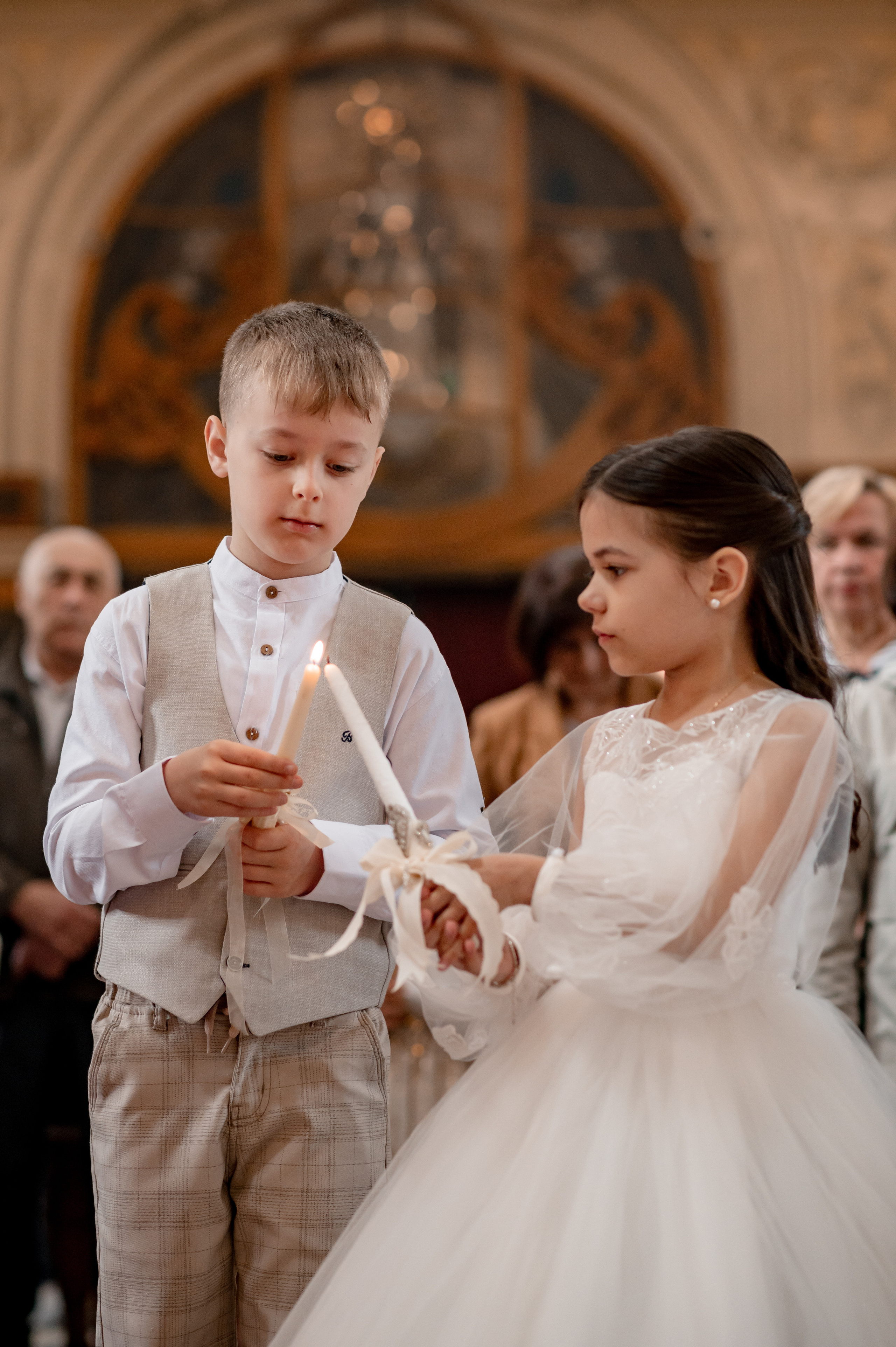 Фотосесія Першого Причастя Тернопіль, зйомка Причастя Тернопіль, Таїнство Першого Причастя Тернопіль, Катедра Причастя Тернопіль. Сімейний, дитячий та індивідуальний фотограф в м. Тернопіль, м. Львів