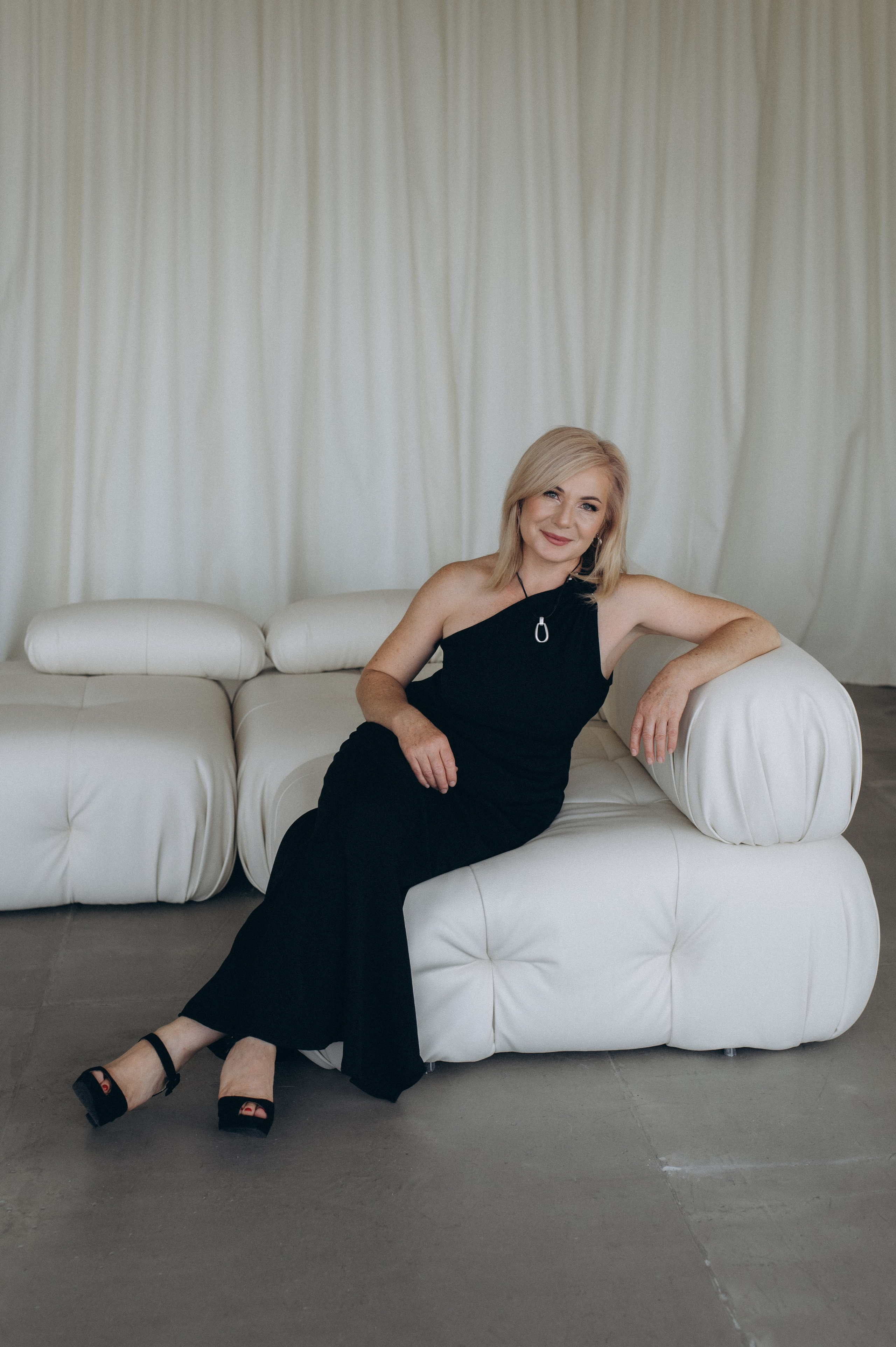 Індивідуальна фотосесія у студії Тернопіль, портретна зйомка Тернопіль, портретний фотограф Львів Тернопіль. Сімейний, дитячий та індивідуальний фотограф в м. Тернопіль, м. Львів