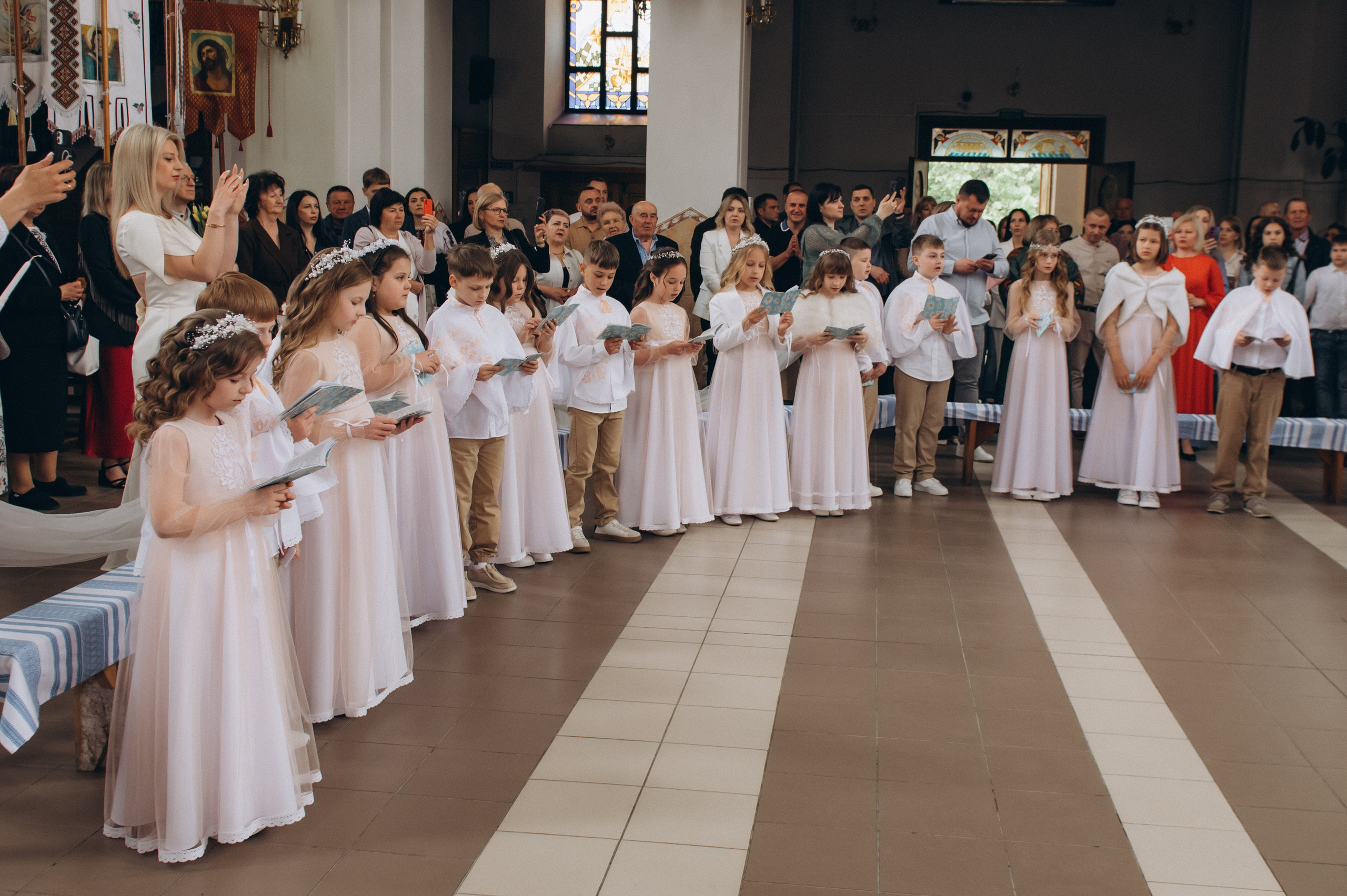 Фотосесія Причастя Тернопіль, зйомка Причастя, фотограф на Причастя Тернопіль, Причастя Львів, Причастя церква Михаїла Тернопіль. Сімейний, дитячий та індивідуальний фотограф в м. Тернопіль, м. Львів