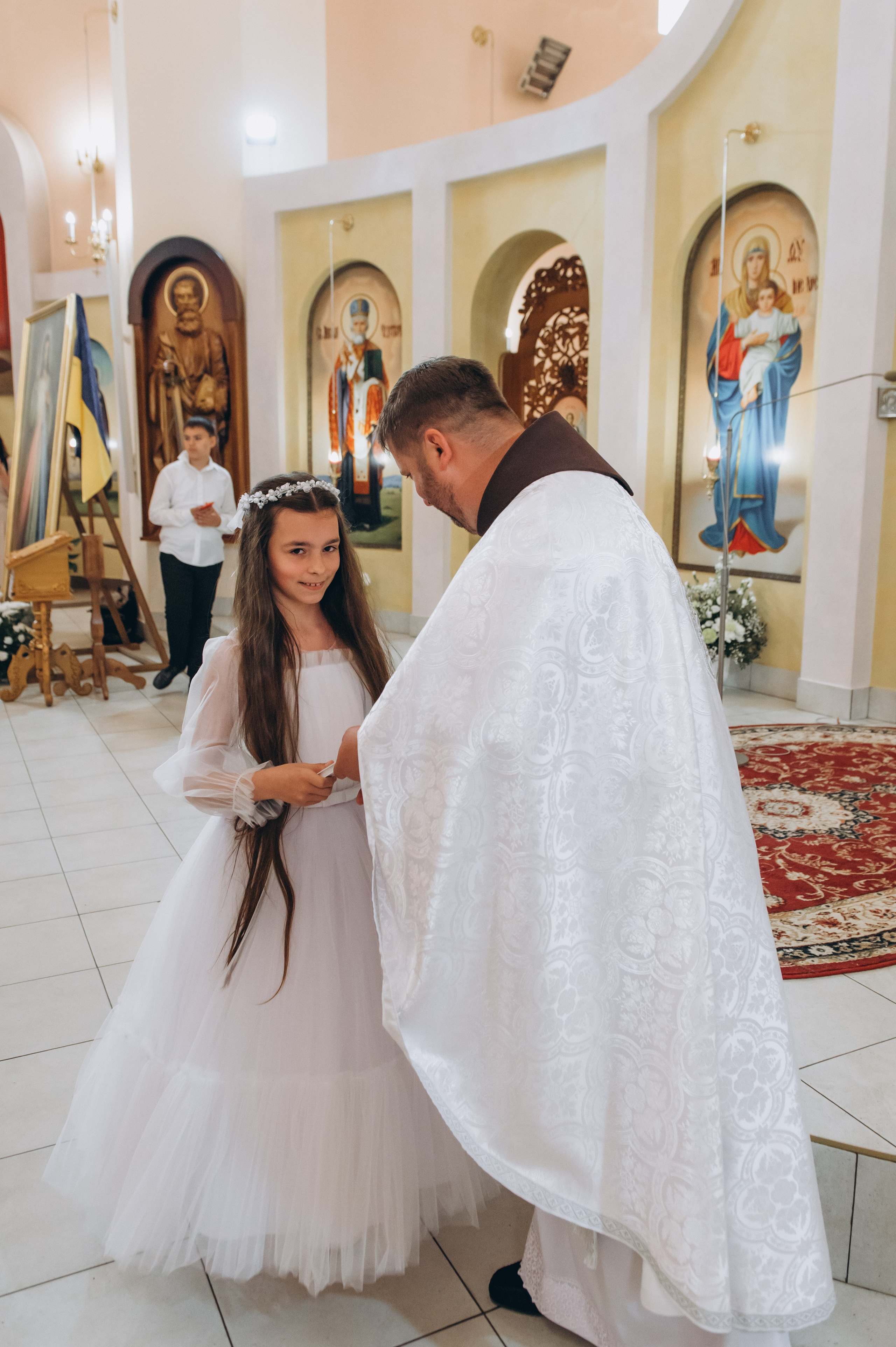 Фотосесія Причастя Тернопіль, зйомка Причастя, фотограф на Причастя Тернопіль, Причастя Львів, церква Петра і Павла. Сімейний, дитячий та індивідуальний фотограф в м. Тернопіль, м. Львів