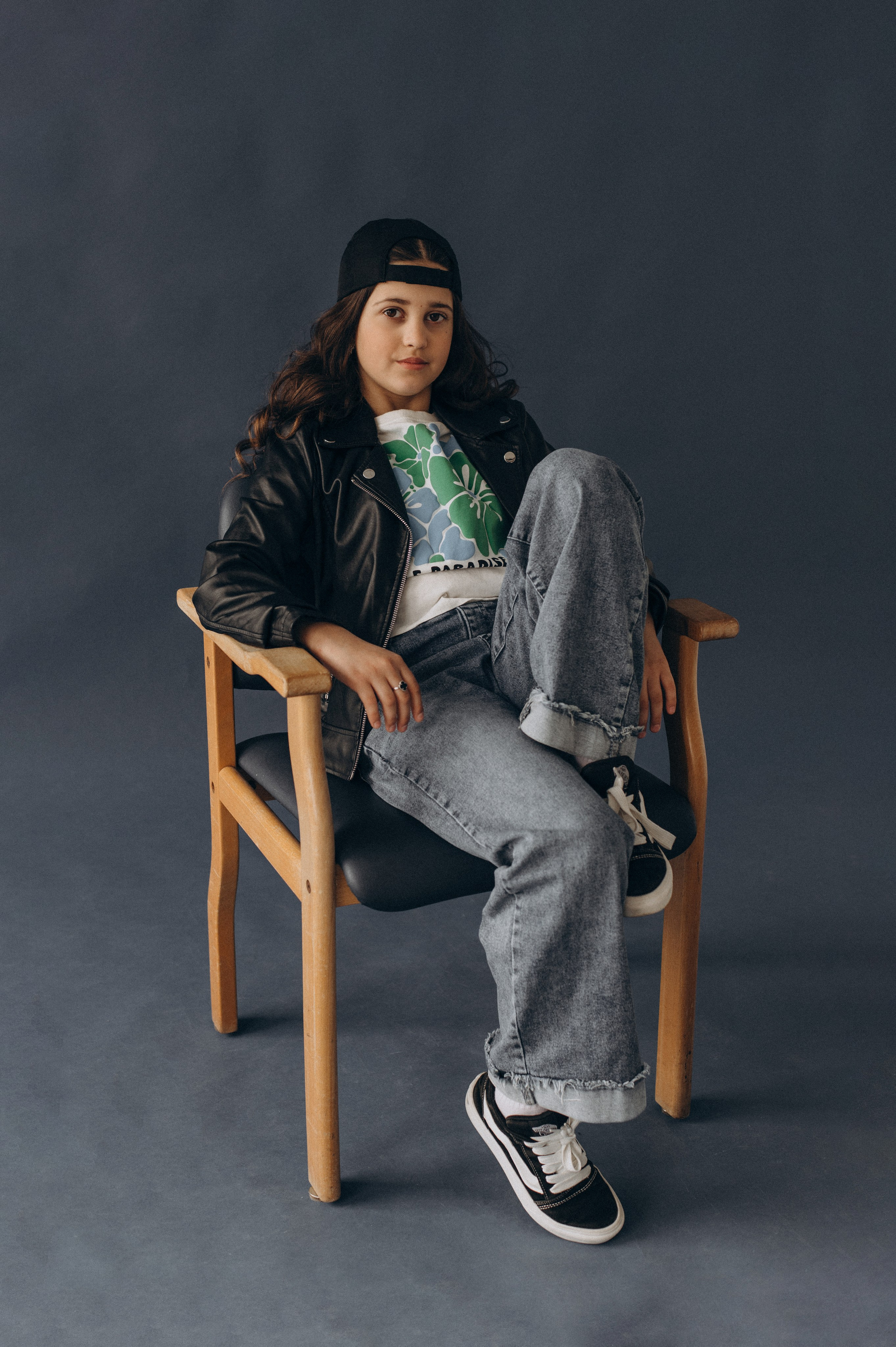 Шкільна фотосесія на віньєтки Тернопіль, шкільні альбоми, фотосесія випускників Тернопіль, випускний альбом, фотограф випускний Тернопіль. Сімейний, дитячий та індивідуальний фотограф в м. Тернопіль, м. Львів