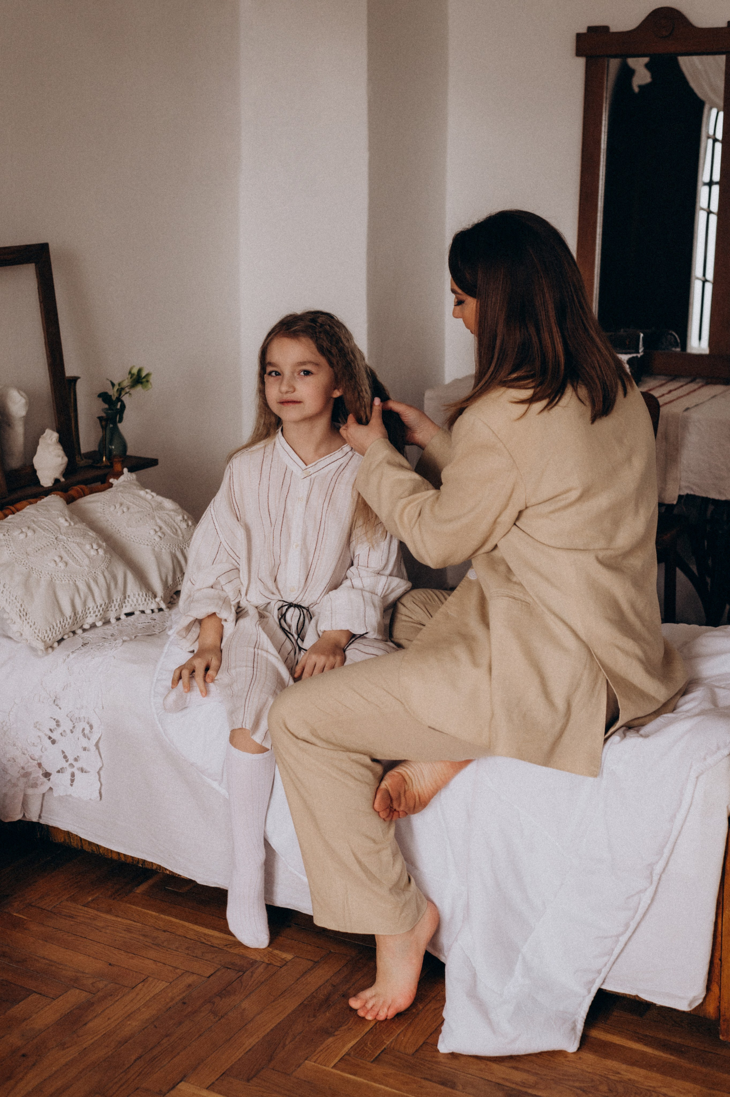 Сімейна фотосесія мами і донечок, зйомка Тернопіль Львів етностиль. Сімейний, дитячий та індивідуальний фотограф в м. Тернопіль, м. Львів