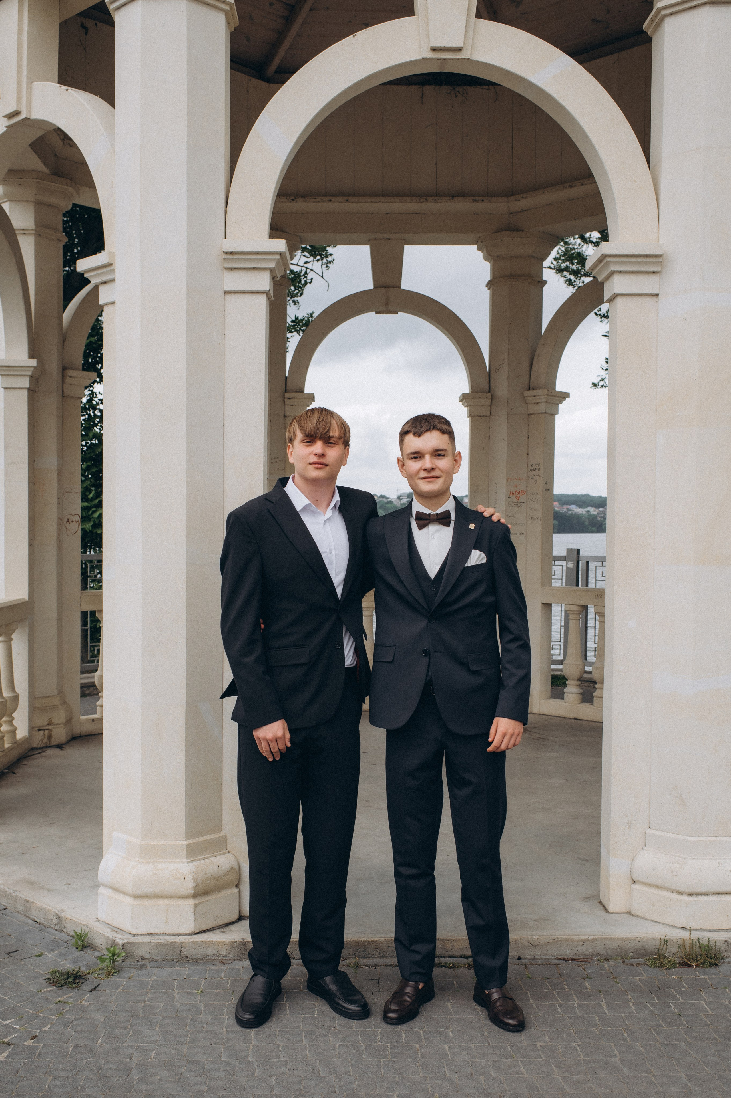 Випускники 2025, фотосесія випускного Тернопіль, фотосесія випускників Тернопіль, зйомка випускного, фотосесія випускного. Сімейний, дитячий та індивідуальний фотограф в м. Тернопіль, м. Львів