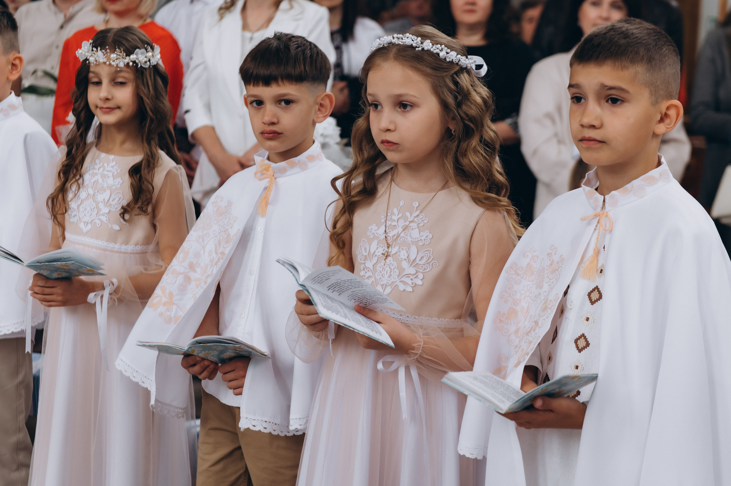 Фотосесія Причастя Тернопіль, зйомка Причастя, фотограф на Причастя Тернопіль, Причастя Львів, Причастя церква Михаїла Тернопіль. Сімейний, дитячий та індивідуальний фотограф в м. Тернопіль, м. Львів