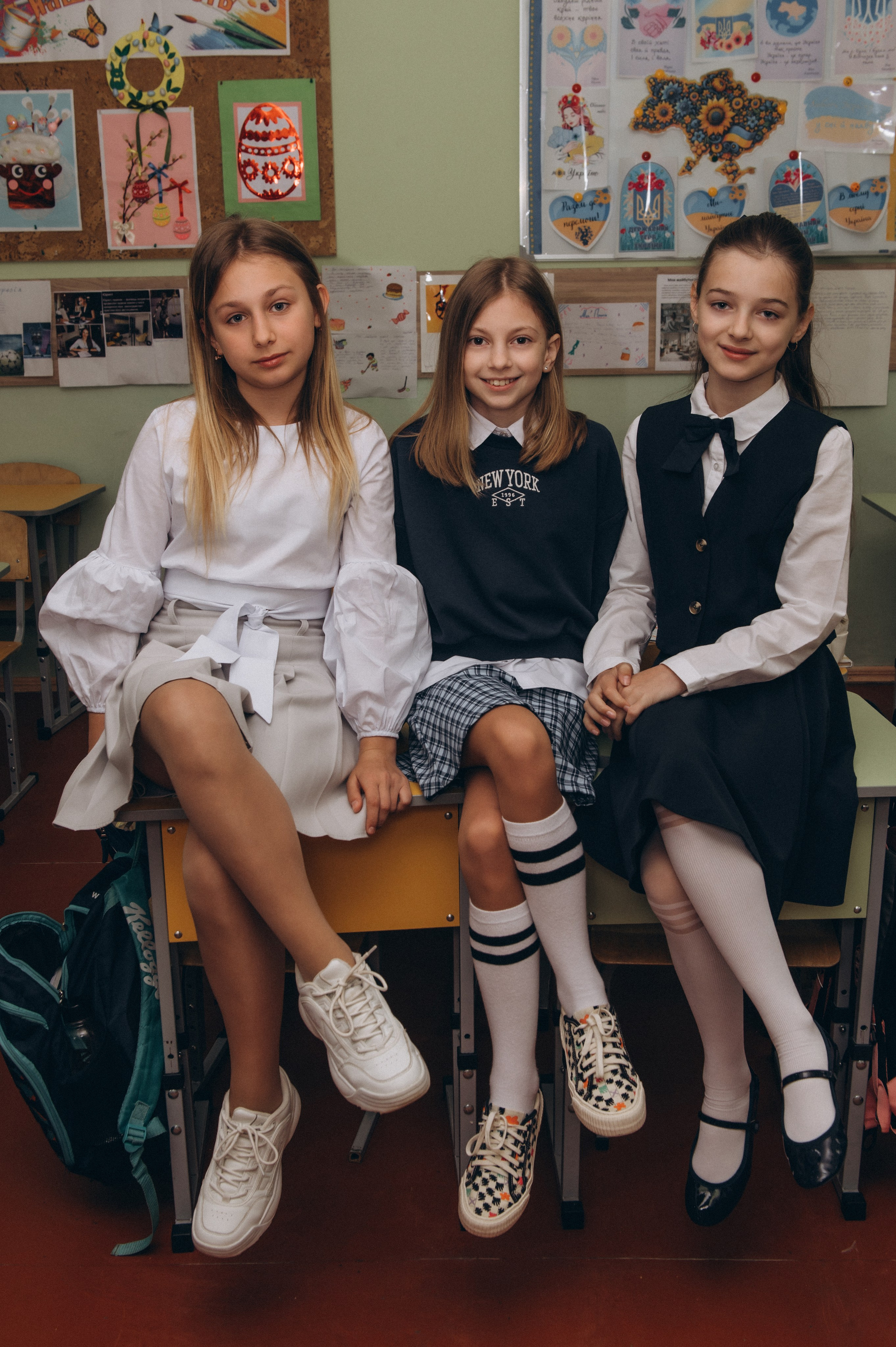 Шкільна фотосесія на віньєтки Тернопіль, фотосесія випускників Тернопіль, зйомка на віньєтки, шкільні фотоальбоми Тернопіль. Сімейний, дитячий та індивідуальний фотограф в м. Тернопіль, м. Львів