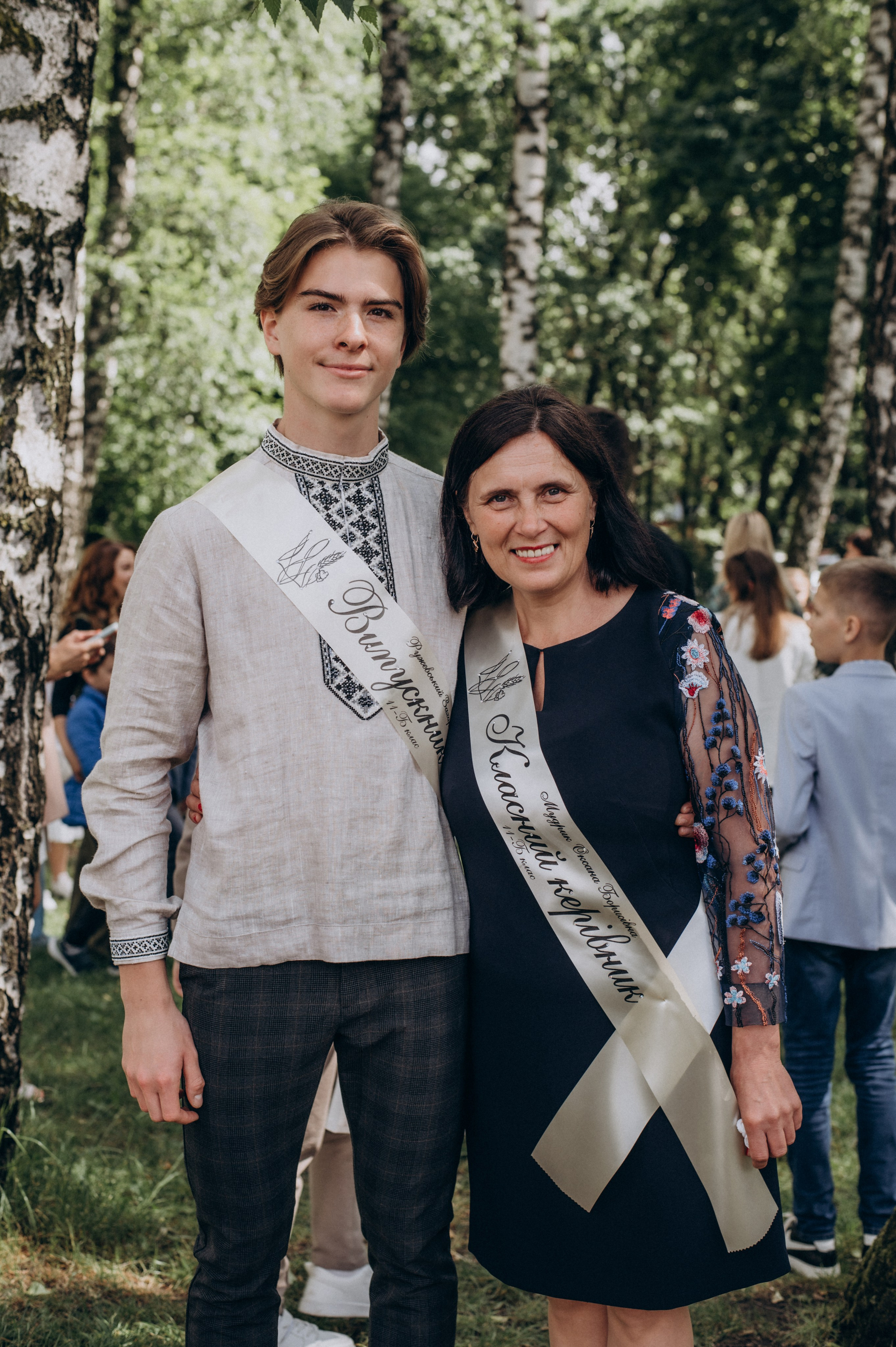 Фотосесія останнього дзвоника, фотосесія випускників Тернопіль, випускний 2024. Сімейний, дитячий та індивідуальний фотограф в м. Тернопіль, м. Львів
