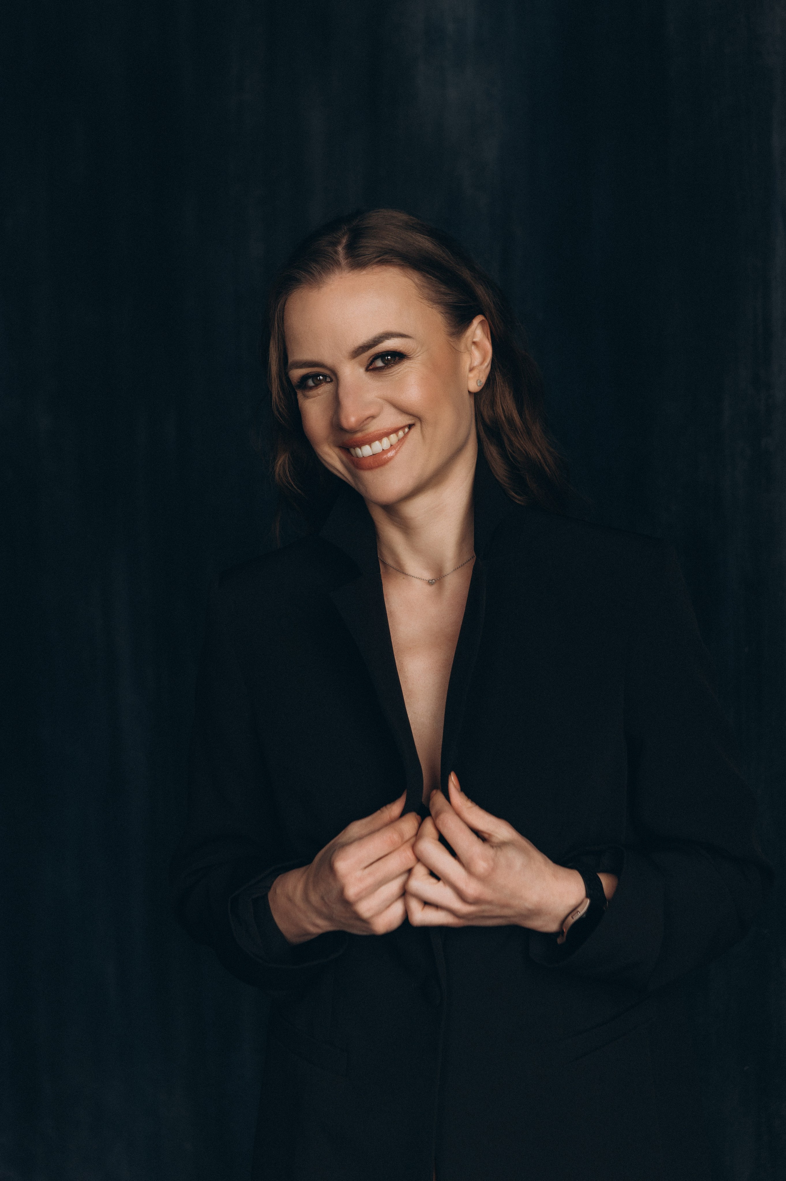 Портретна фотосесія дівчат, контент для лікаря, контент фотосесія Тернопіль, індивідуальна фотосесія Львів, портретний фотограф Тернопіль. Сімейний, дитячий та індивідуальний фотограф в м. Тернопіль, м. Львів