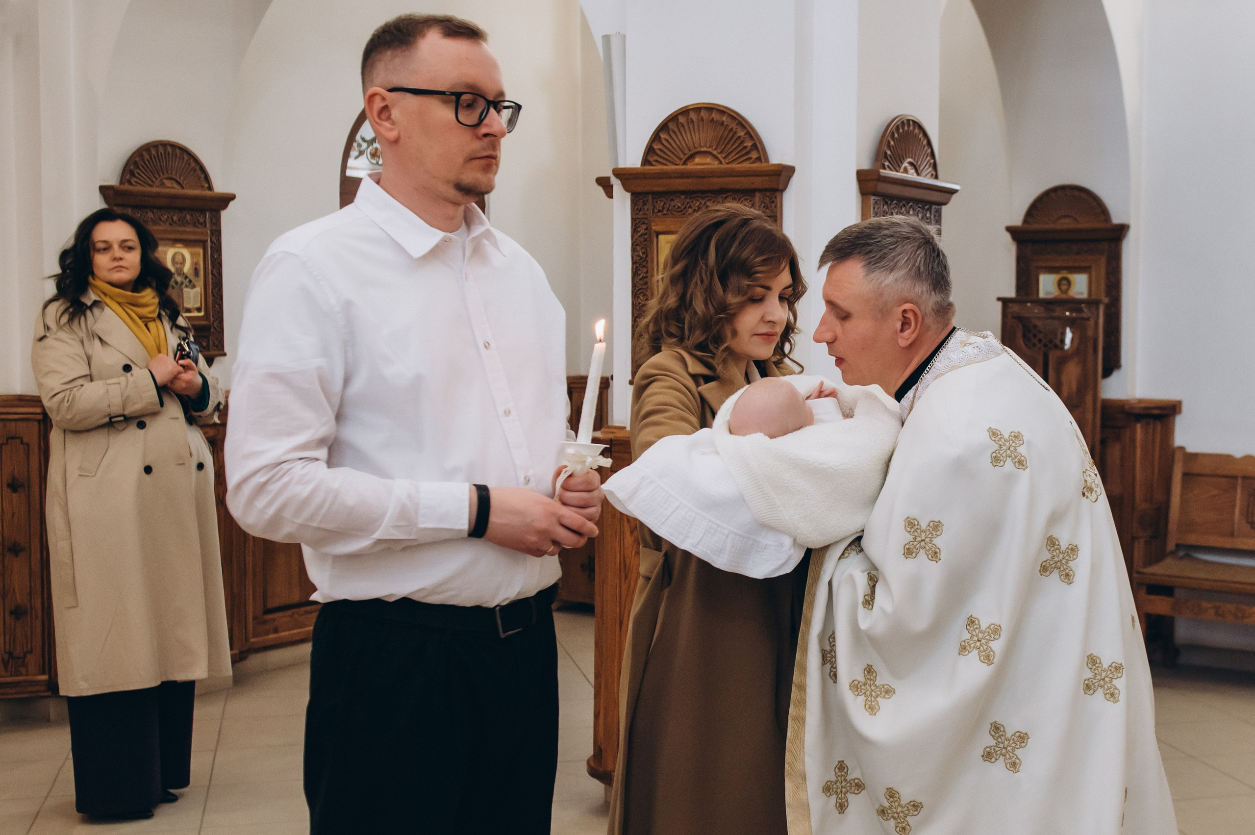 Фотосесія Хрещення Тернопіль, зйомка Хрестин Тернопіль, Храм Різдва Пресвятої Богородиці УГКЦ Тернопіль. Сімейний, дитячий та індивідуальний фотограф в м. Тернопіль, м. Львів