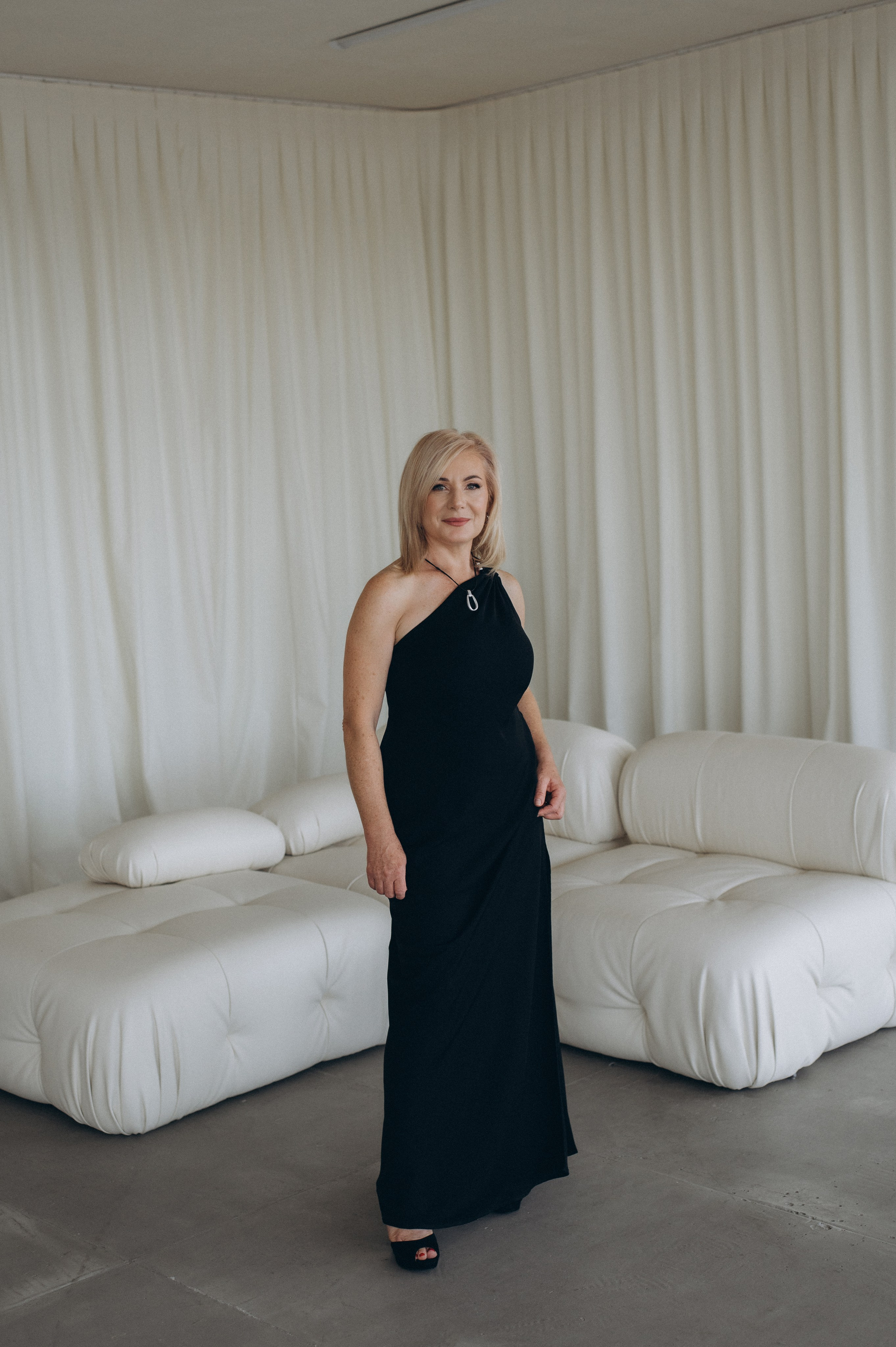 Індивідуальна фотосесія у студії Тернопіль, портретна зйомка Тернопіль, портретний фотограф Львів Тернопіль. Сімейний, дитячий та індивідуальний фотограф в м. Тернопіль, м. Львів