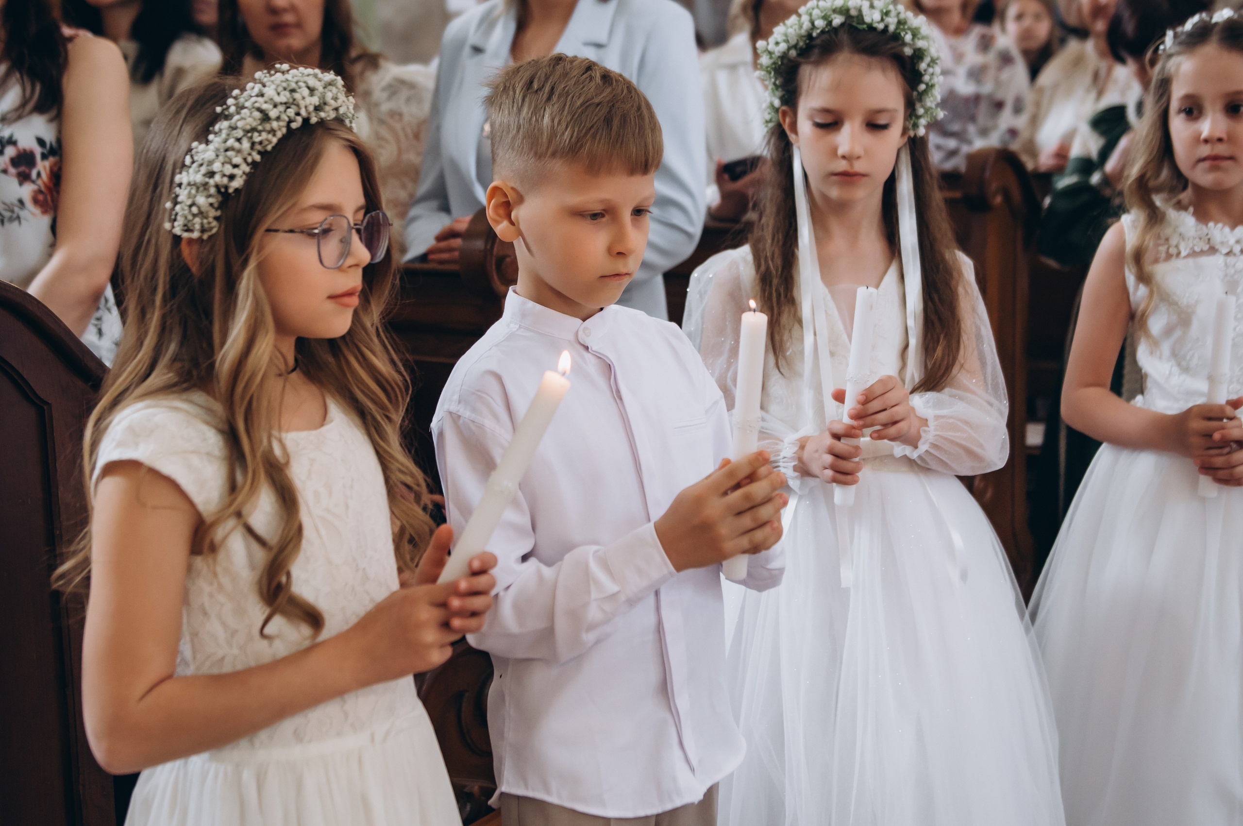 Фотосесія Першого Причастя Тернопіль, фотосесія Причастя Тернопіль, Таїнство Першого Причастя Тернопіль, Катедра Причастя Тернопіль. Сімейний, дитячий та індивідуальний фотограф в м. Тернопіль, м. Львів