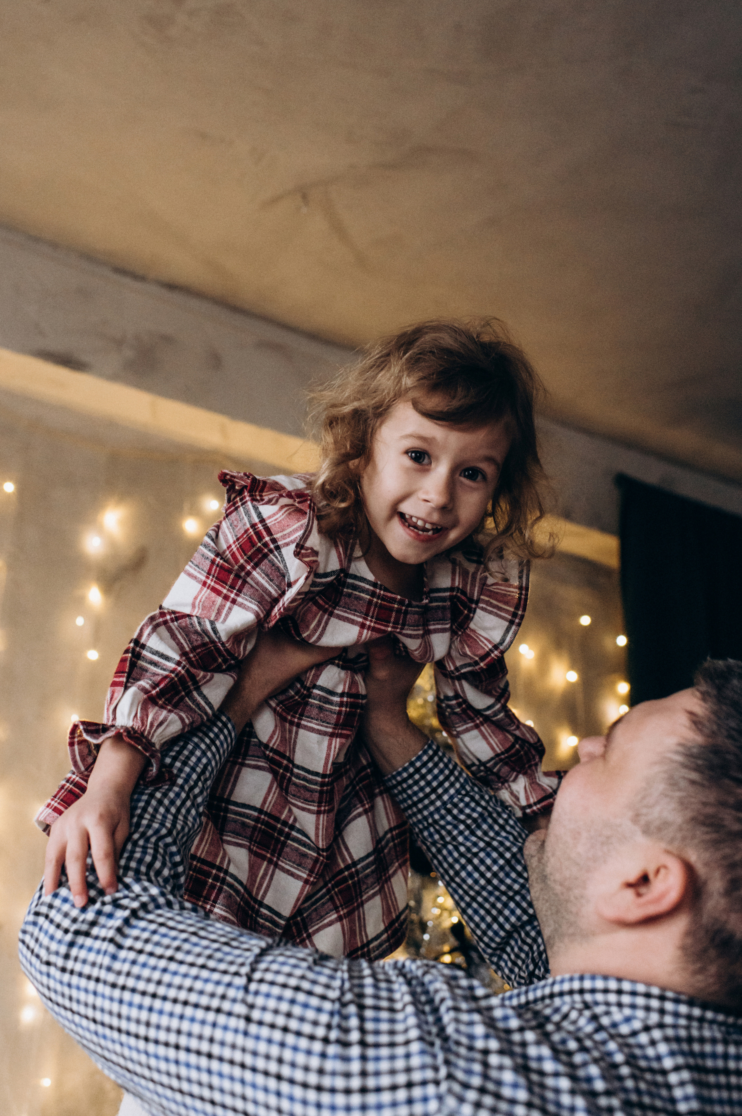 Новорічна сімейна зйомка у студії. Сімейний, дитячий та індивідуальний фотограф в м. Тернопіль, м. Львів