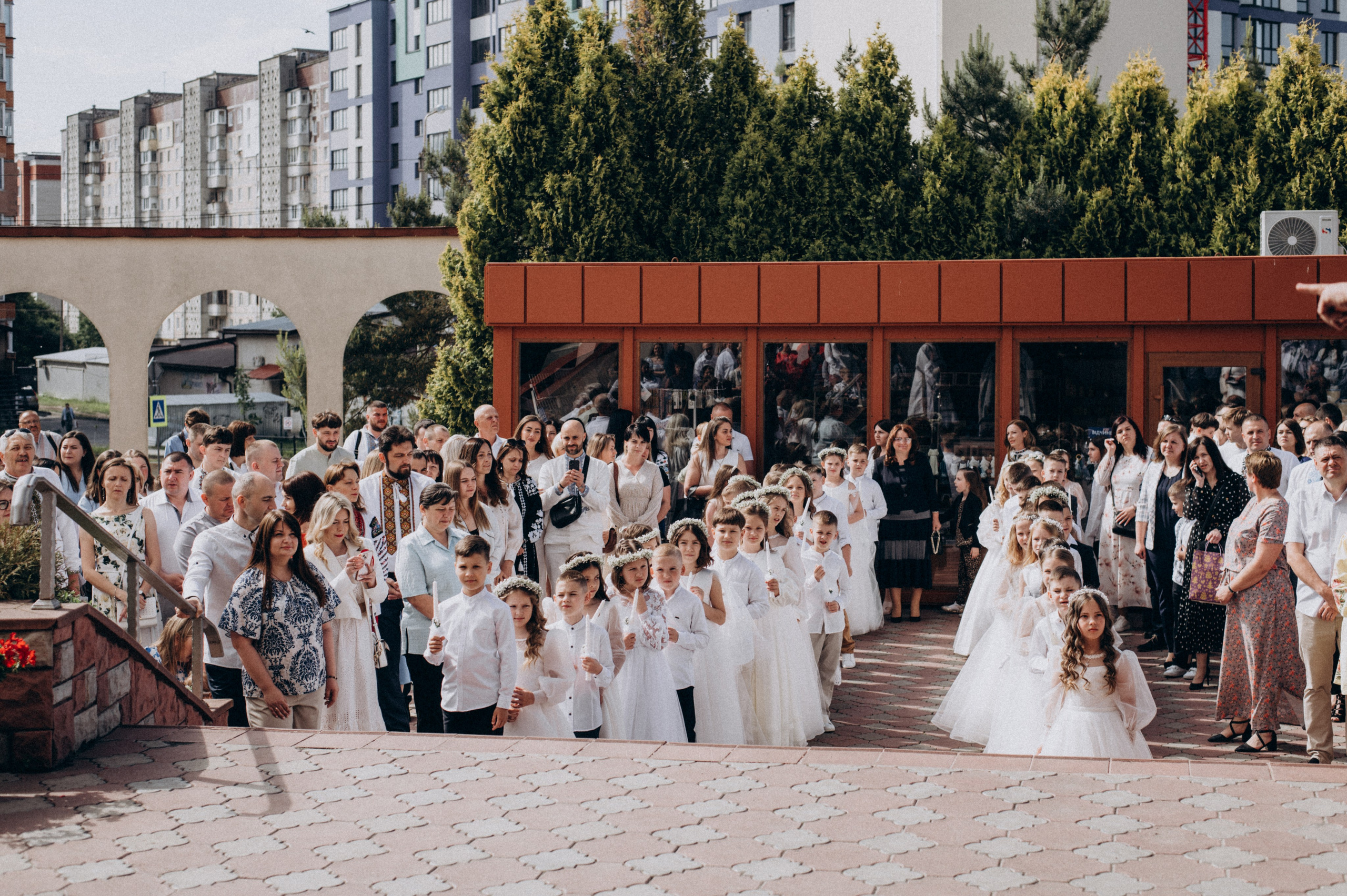 Фотосесія Першого Причастя Тернопіль, зйомка Причастя Тернопіль, Таїнство Першого Причастя Тернопіль, Катедра Причастя Тернопіль. Сімейний, дитячий та індивідуальний фотограф в м. Тернопіль, м. Львів
