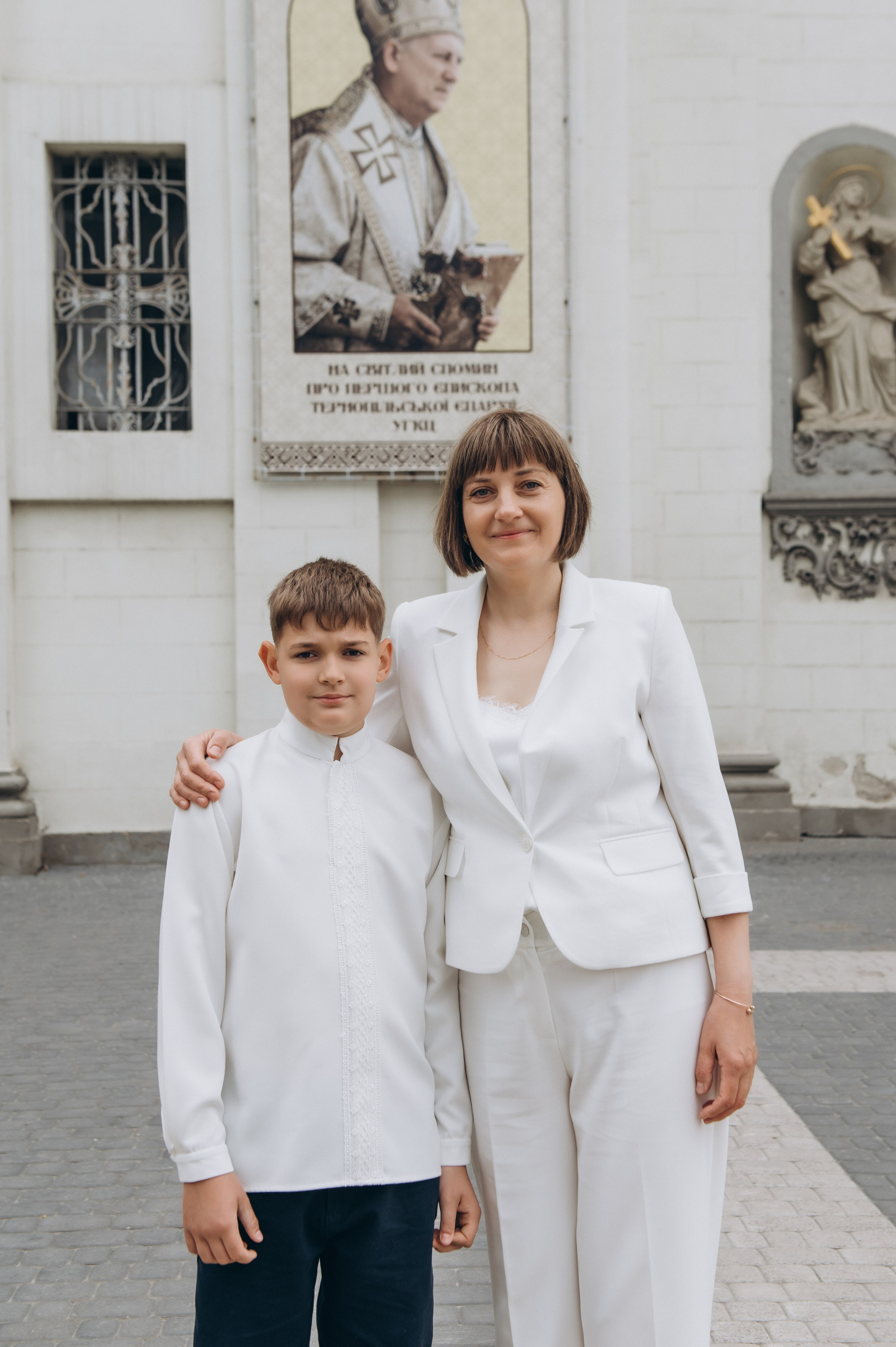 Фотосесія Першого Причастя Тернопіль, фотосесія Причастя Тернопіль, Таїнство Першого Причастя Тернопіль, Катедра Причастя Тернопіль. Сімейний, дитячий та індивідуальний фотограф в м. Тернопіль, м. Львів
