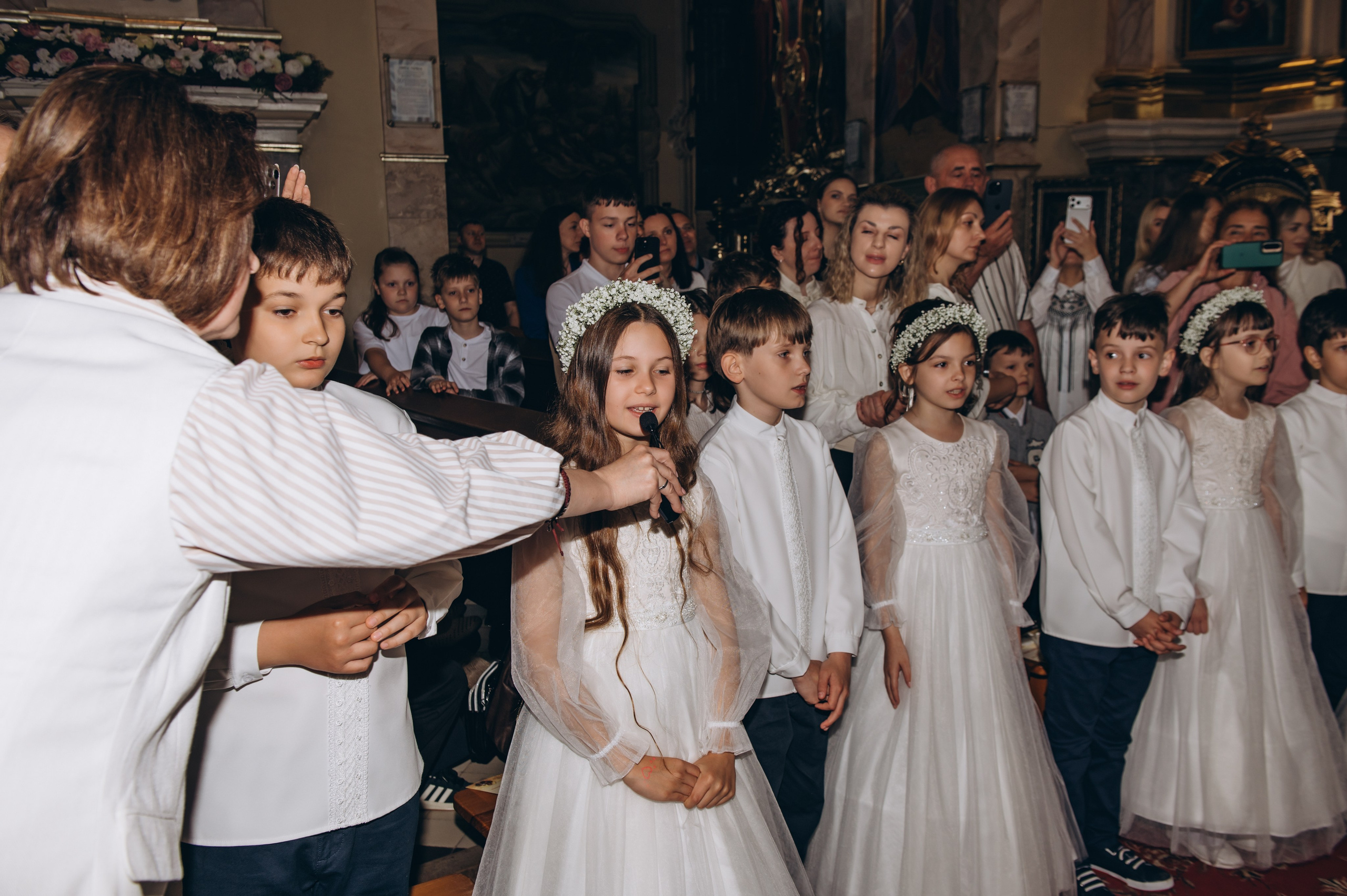 Фотосесія Першого Причастя Тернопіль, фотосесія Причастя Тернопіль, Таїнство Першого Причастя Тернопіль, Катедра Причастя Тернопіль. Сімейний, дитячий та індивідуальний фотограф в м. Тернопіль, м. Львів