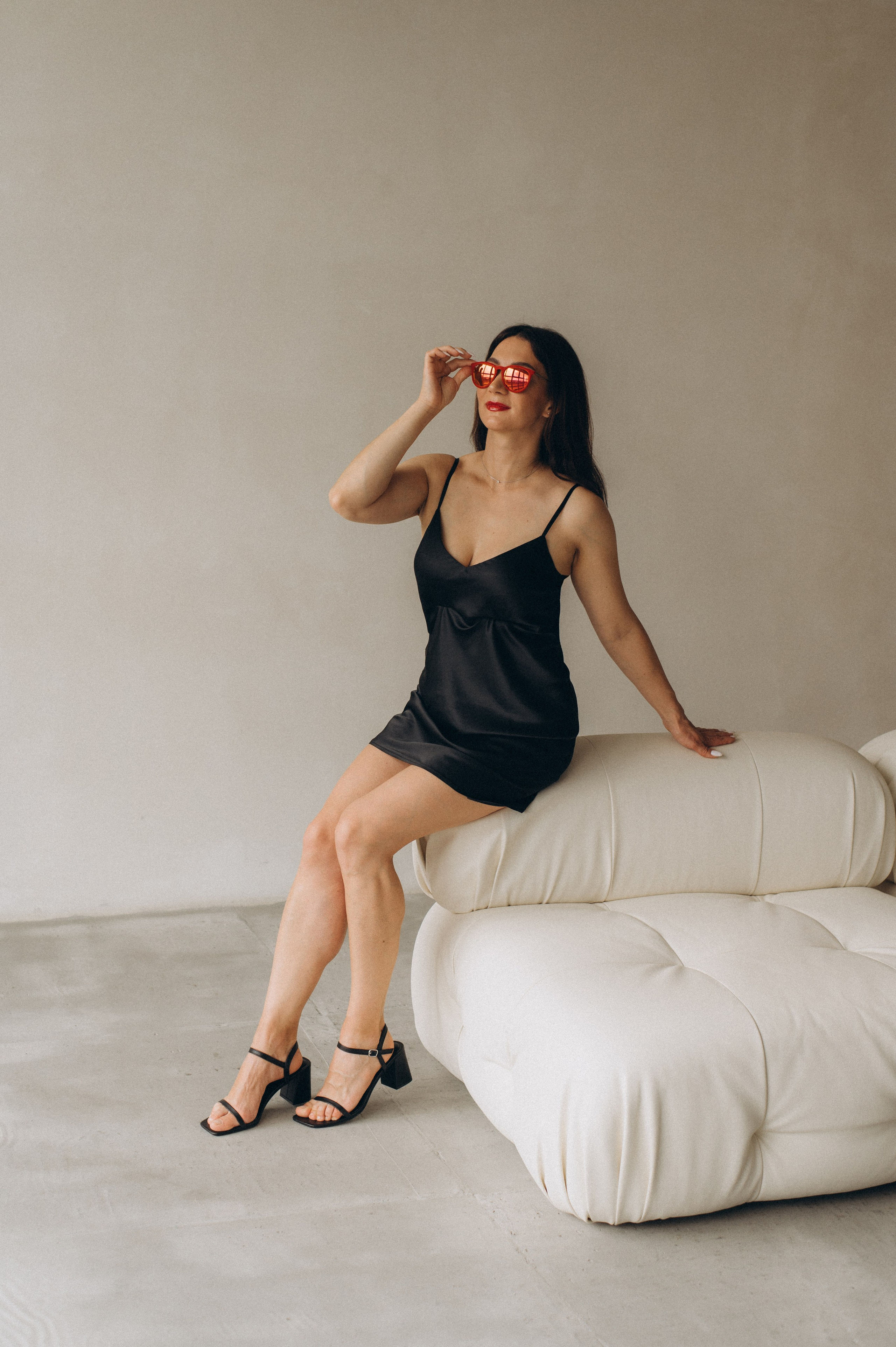 Індивідуальна фотосесія до дня народження у студії Тернопіль, інидвідуальна зйомка, портретний фотограф. Сімейний, дитячий та індивідуальний фотограф в м. Тернопіль, м. Львів